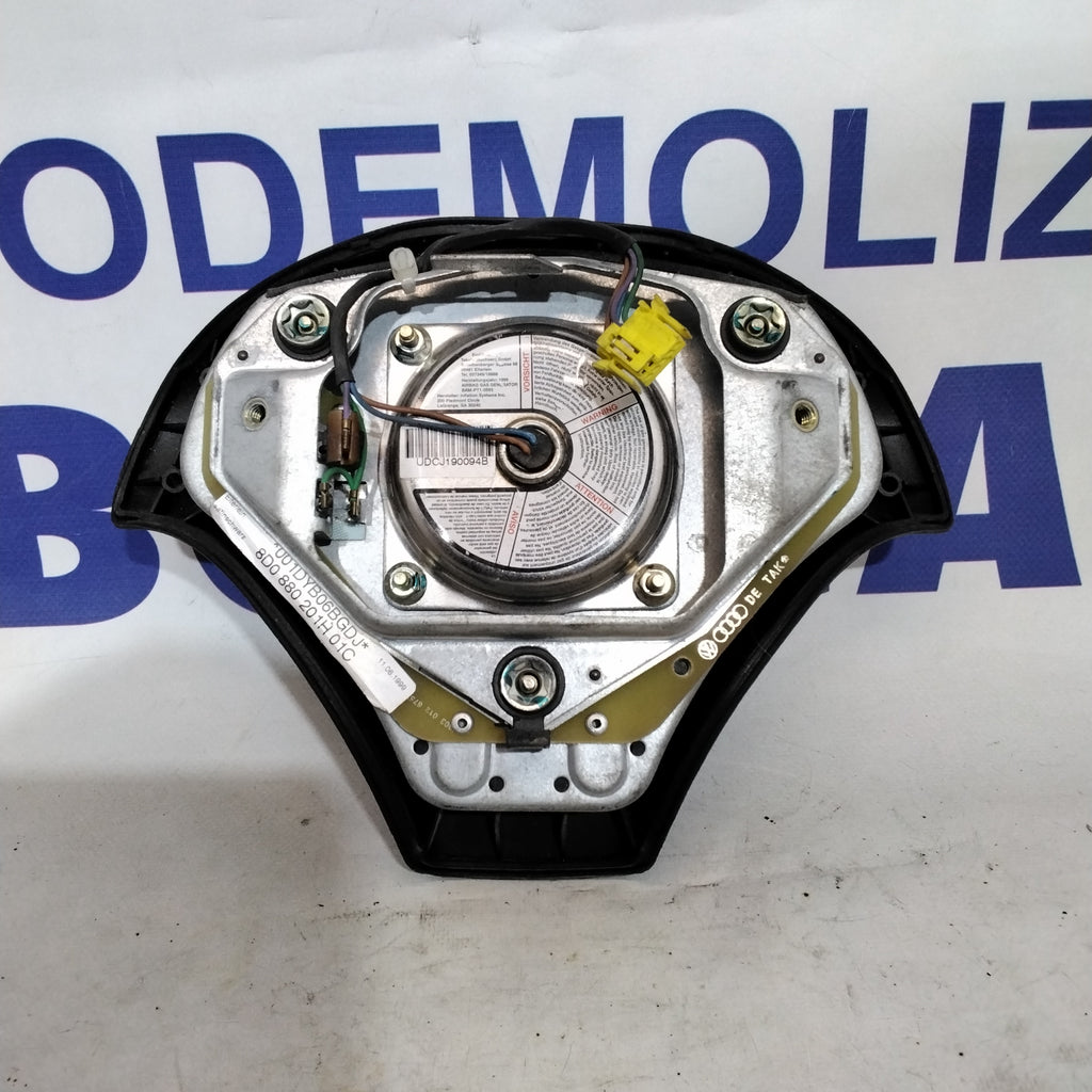 Airbag volante audi A4 B5 anno 1999 codice:8D0880201H