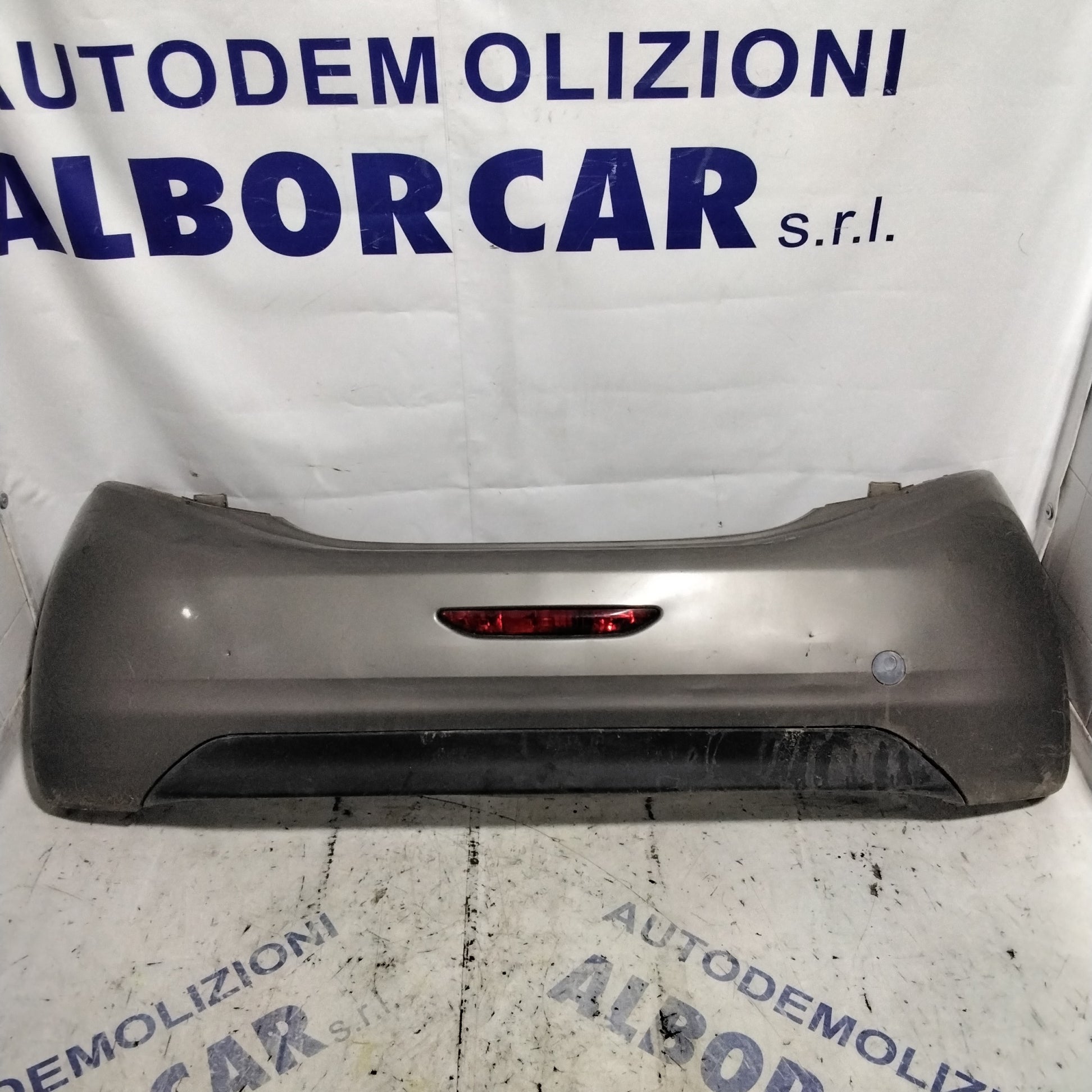 Paraurti posteriore peugeot 208 anno 2015