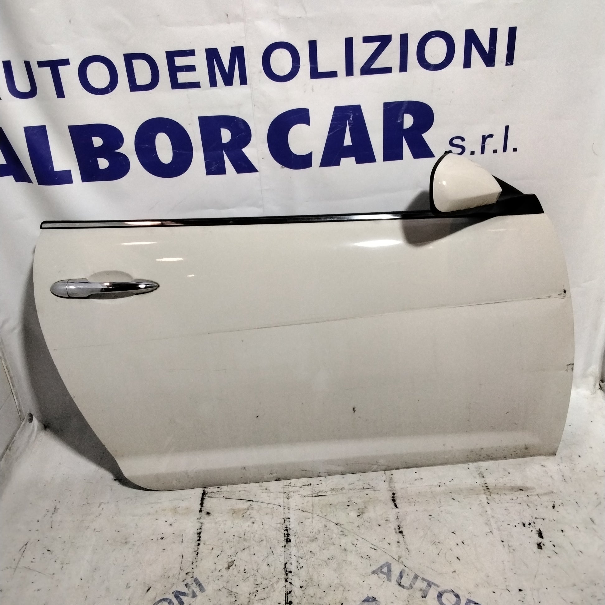 puerta delantera derecha Alfa Romeo Mito año 2008