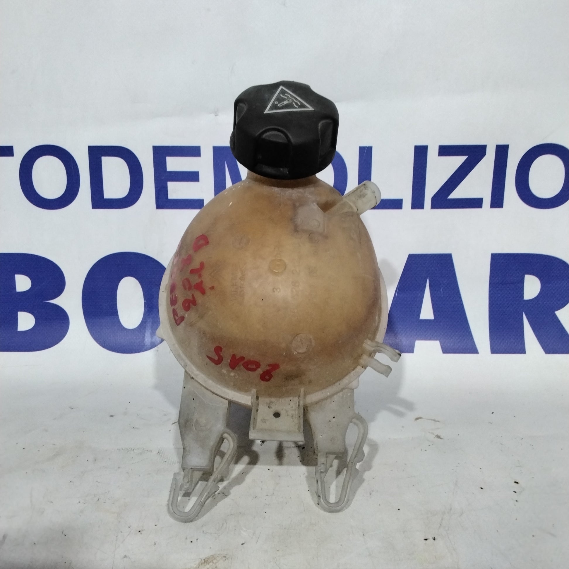 Vaschetta acqua radiatore peugeot 208 1.6 diesel anno 2015 codice:9652621280