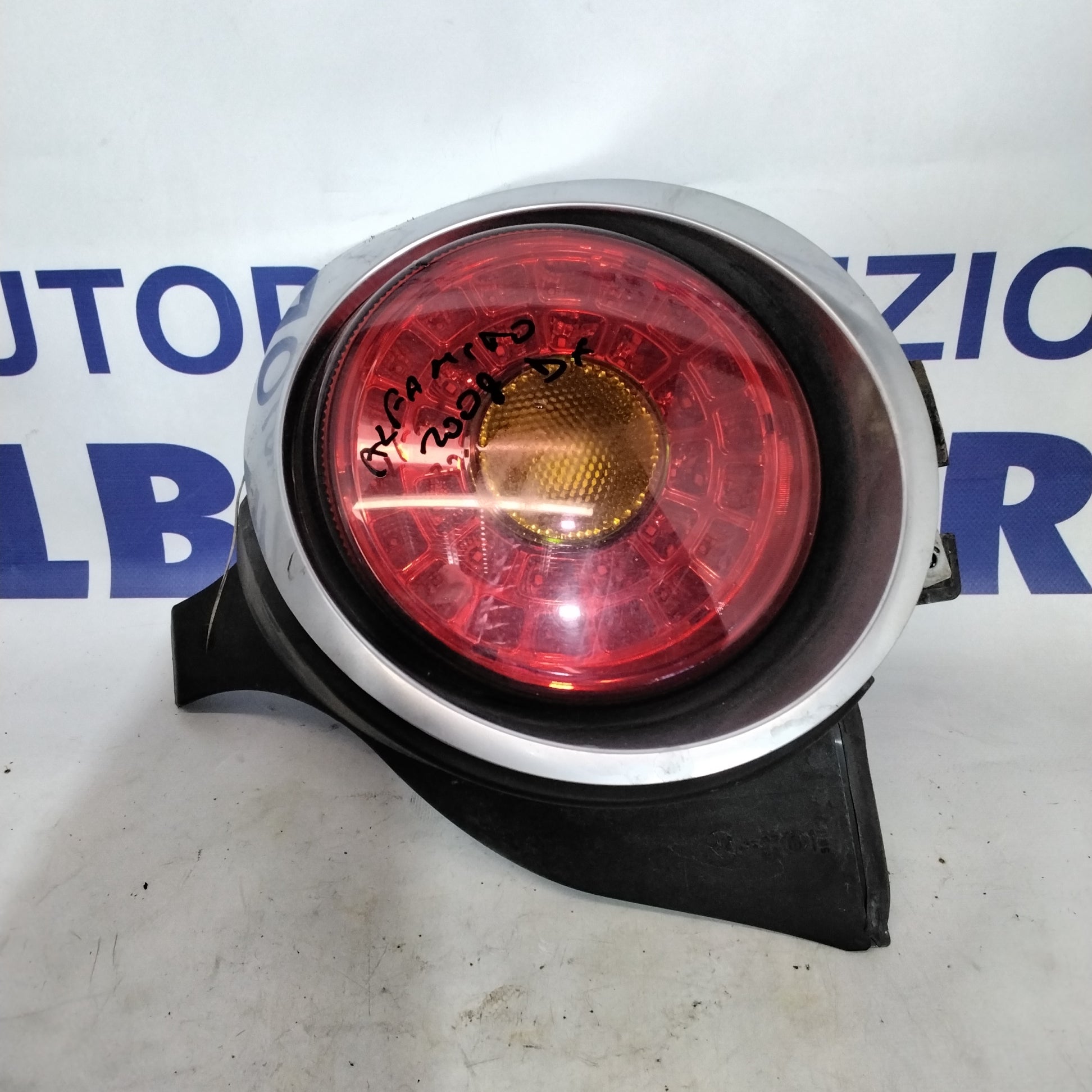 faro trasero derecho alfa romeo mito año 2008 código 156085853