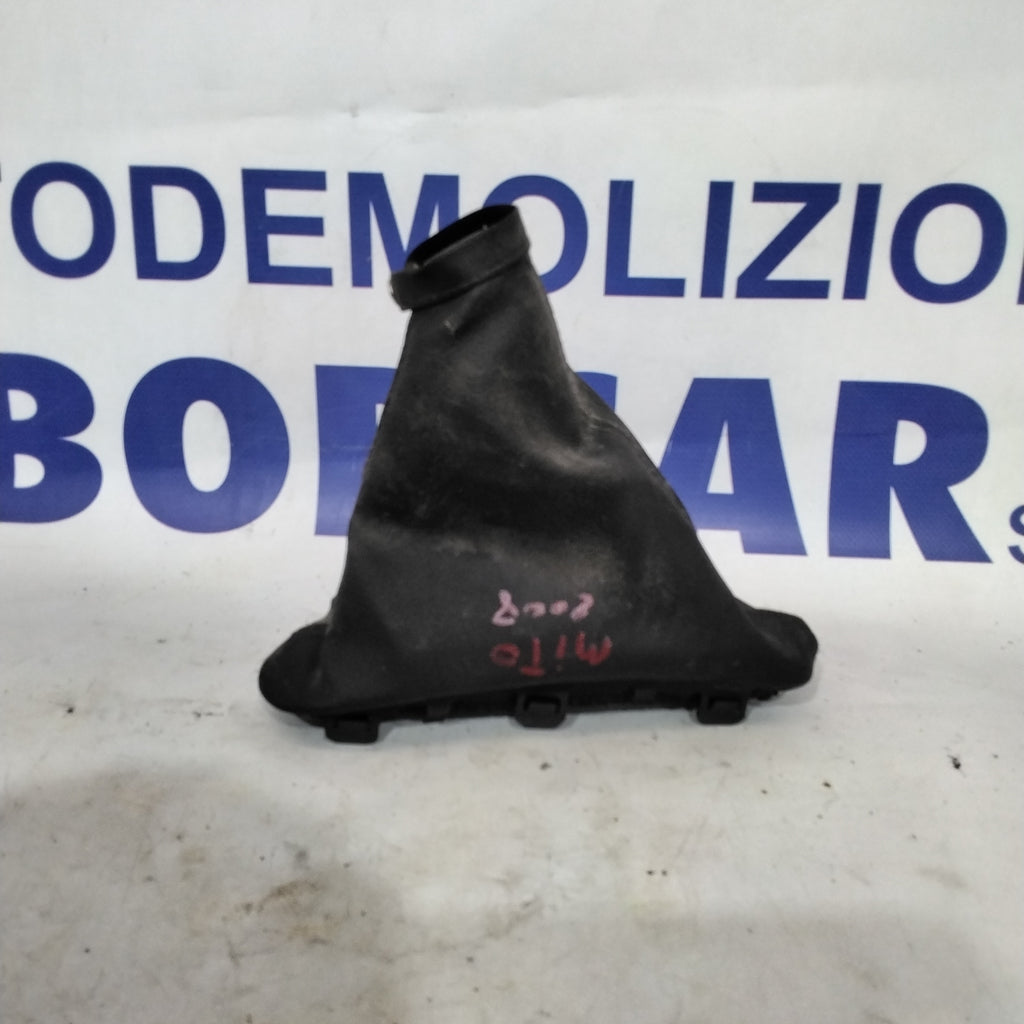 Funda palanca de cambios Alfa Romeo MiTo año 2008