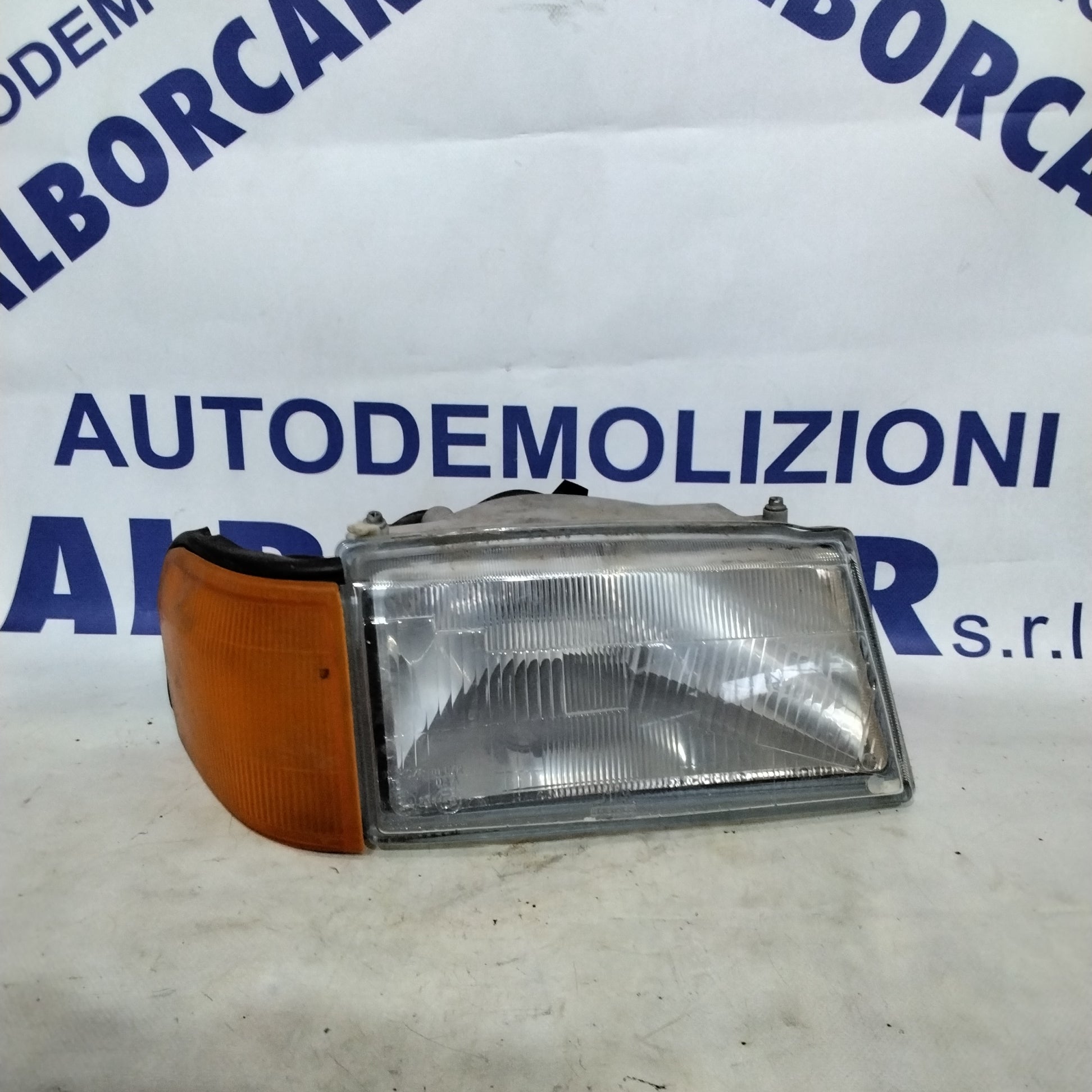 Faro trasero derecho Fiat Uno tipo 1996