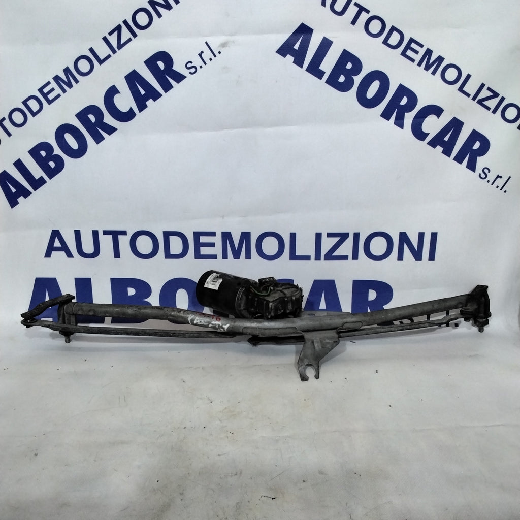 Motor de limpiaparabrisas Volkswagen Passat B4 año 1992/1996 código: 039024108