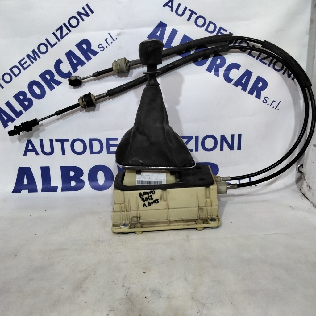 Complete gear lever Fiat Bravo year 2012 code: 463132330