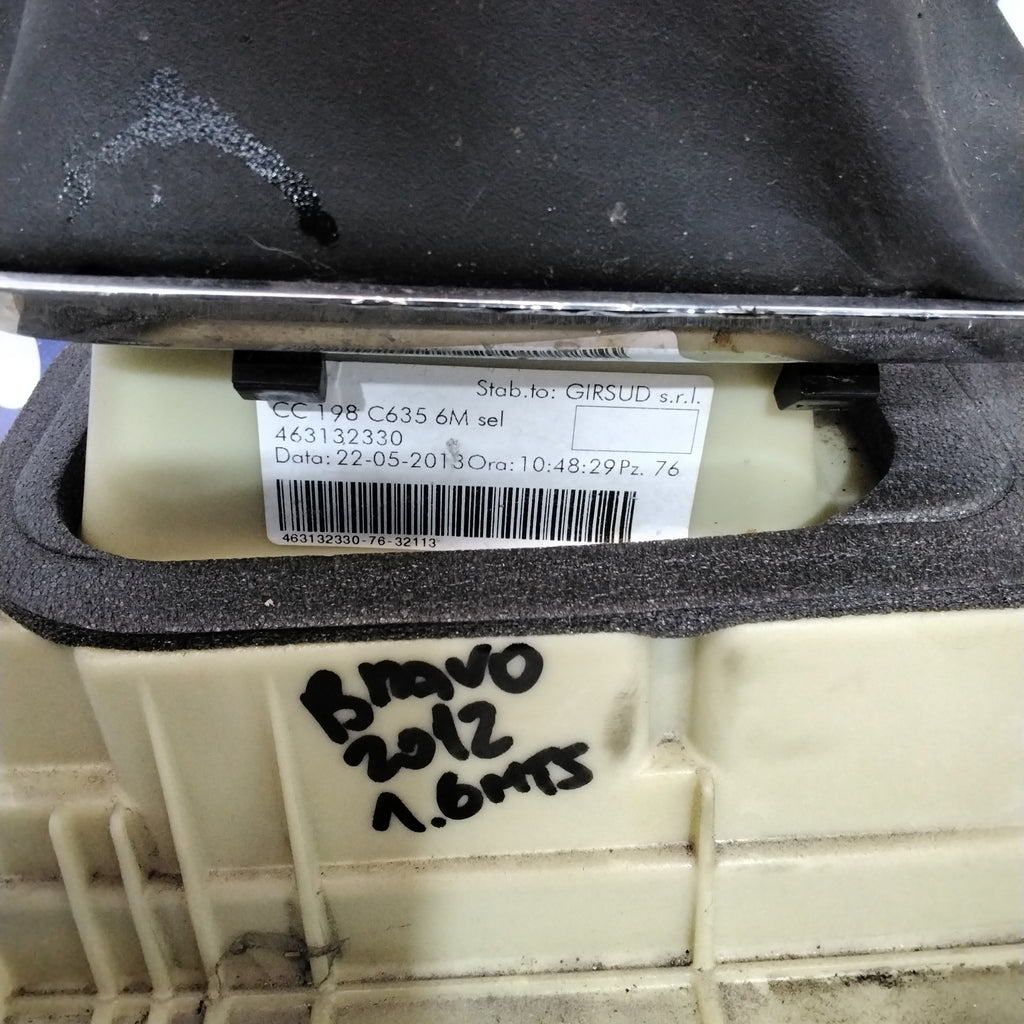 Complete gear lever Fiat Bravo year 2012 code: 463132330