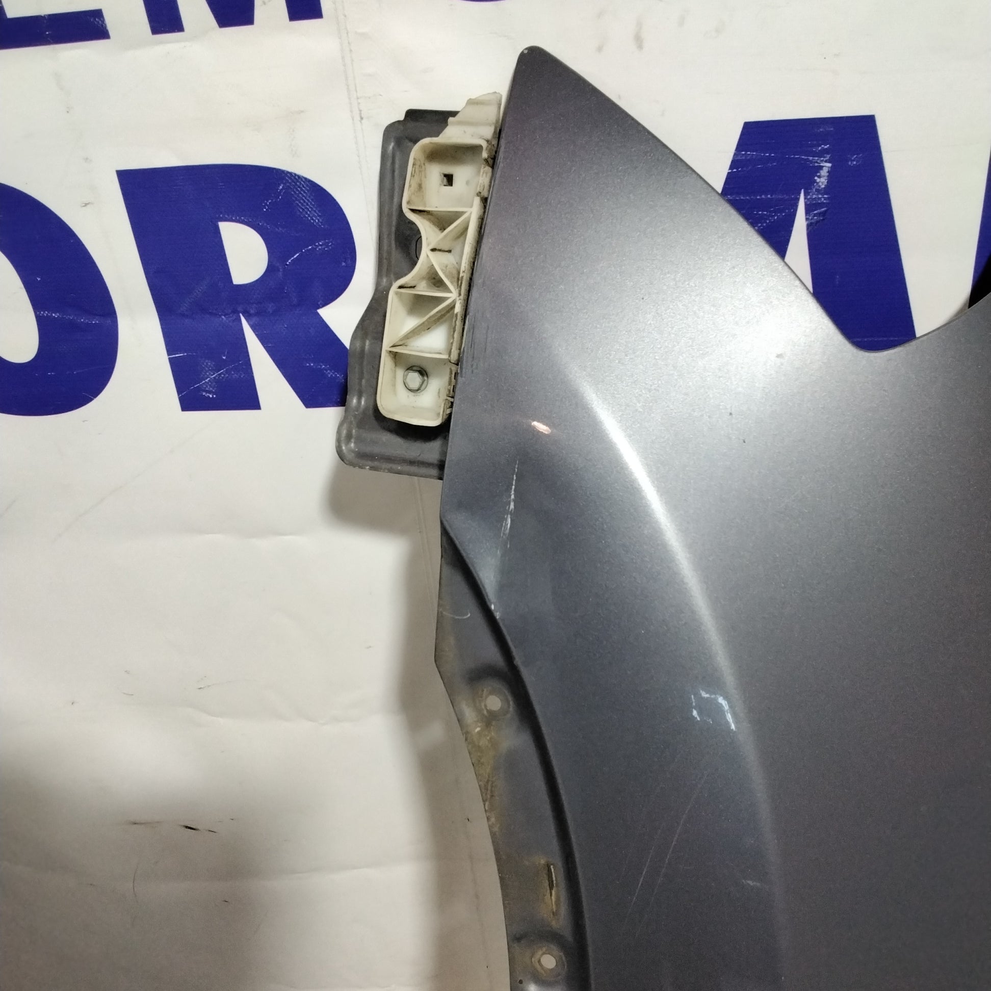 guardabarros aleta delantera izquierda Nissan QASHQAI año 2008