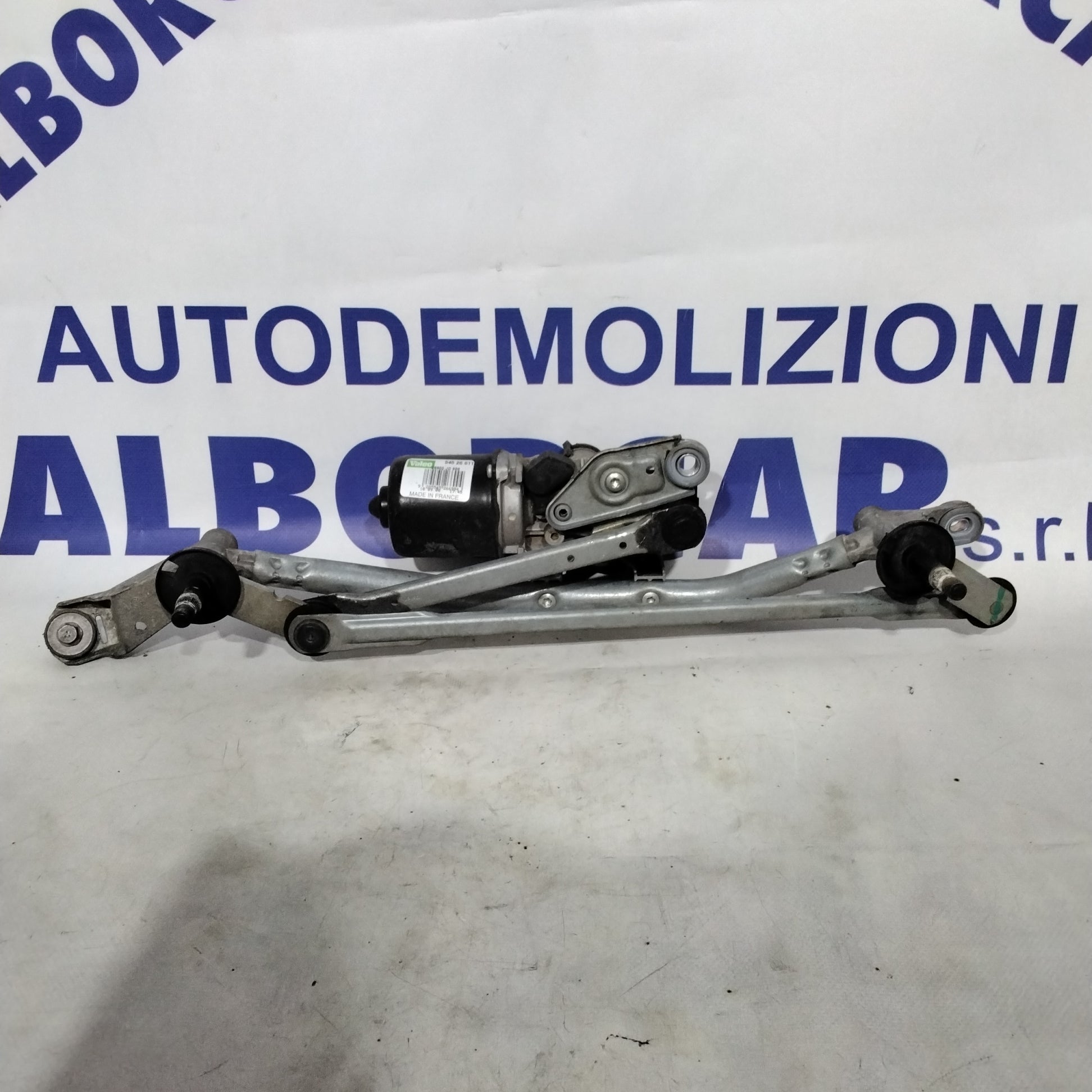 Motorino tergicristallo nissan qashqai 2.0 diesel anno 2008 codice:54526611