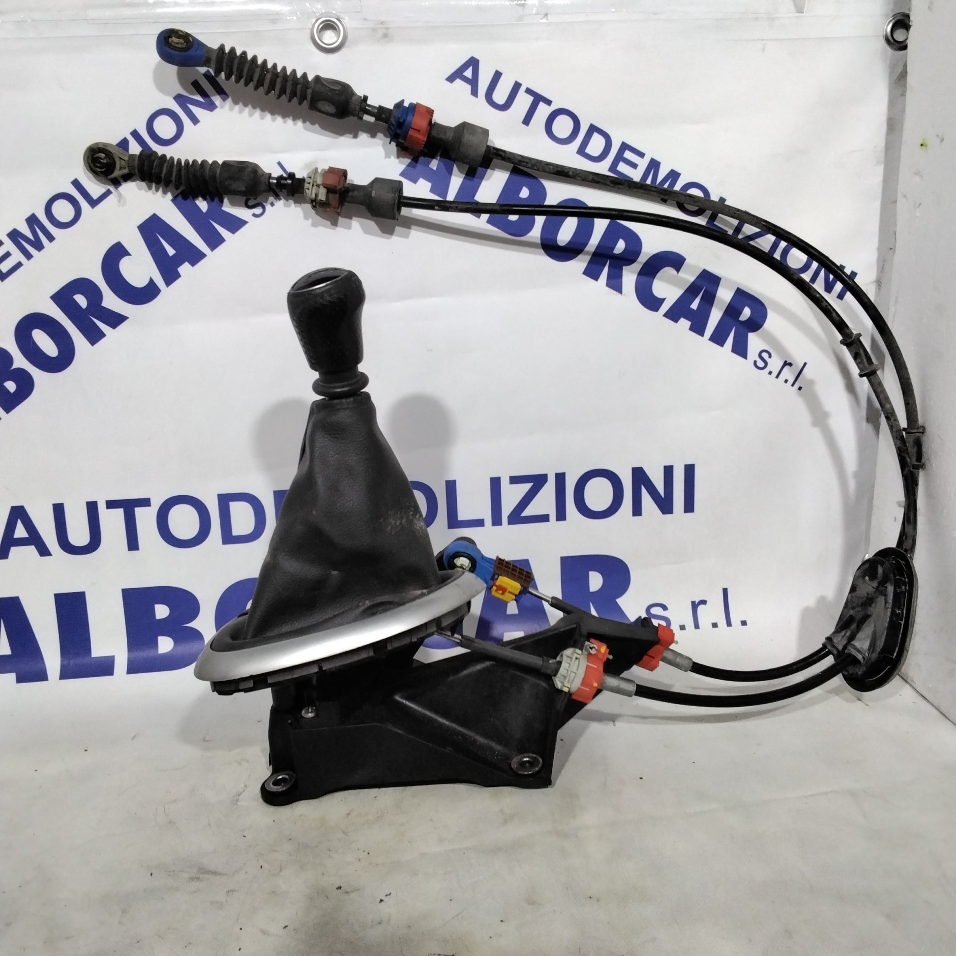 Palanca de cambio completa Nissan Qashqai 2.0 dCi año 2008 código: 50341579