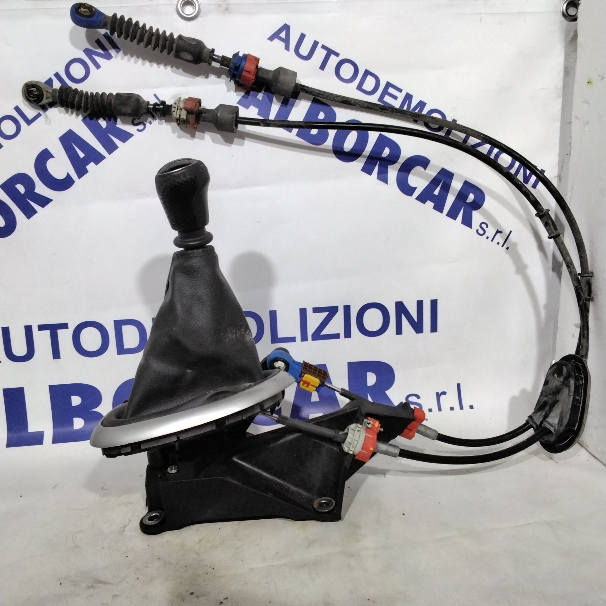 Palanca de cambio completa Nissan Qashqai 2.0 dCi año 2008 código: 50341579