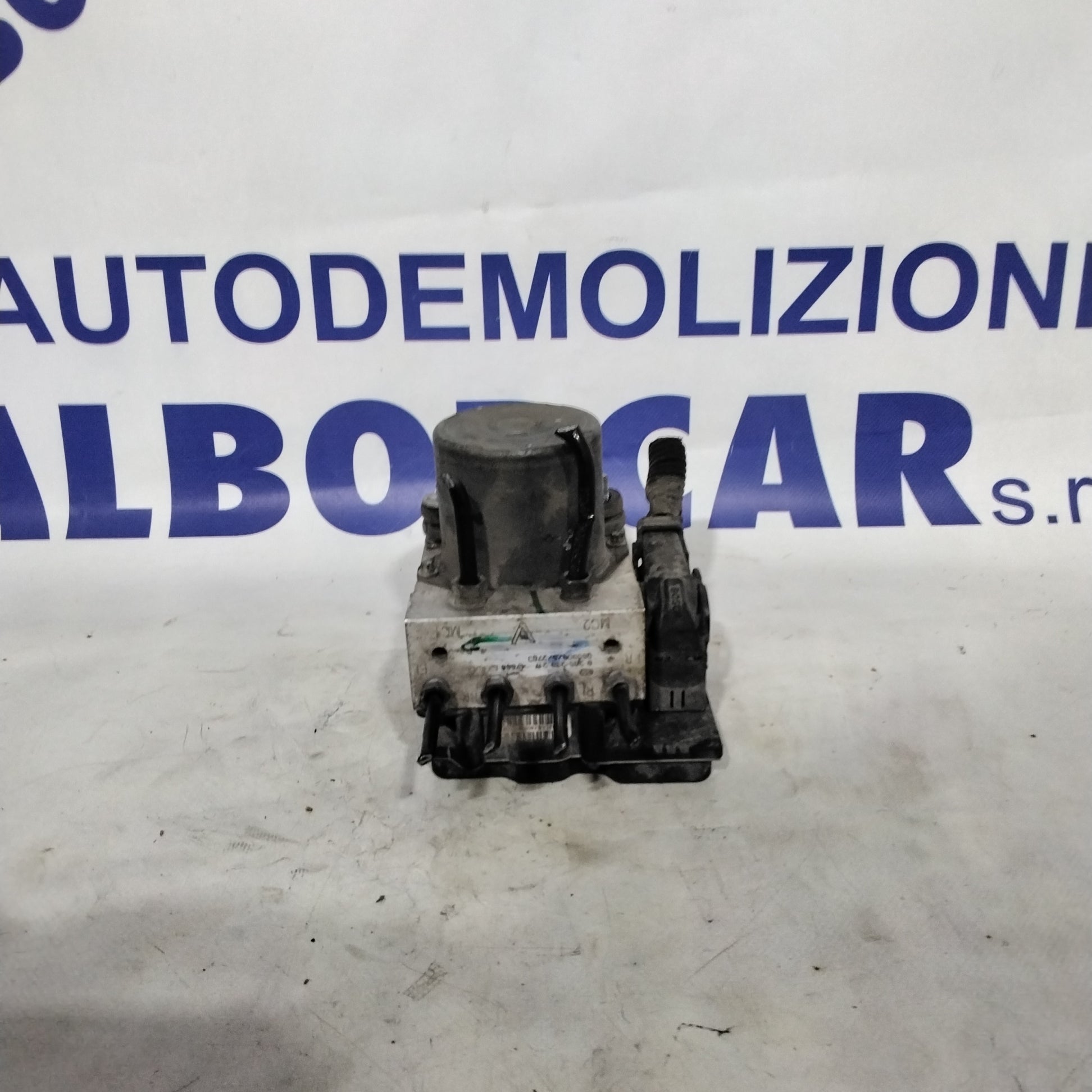 Bomba de unidad ABS Nissan Qashqai 2.0 dci año 2008 código:0265230217