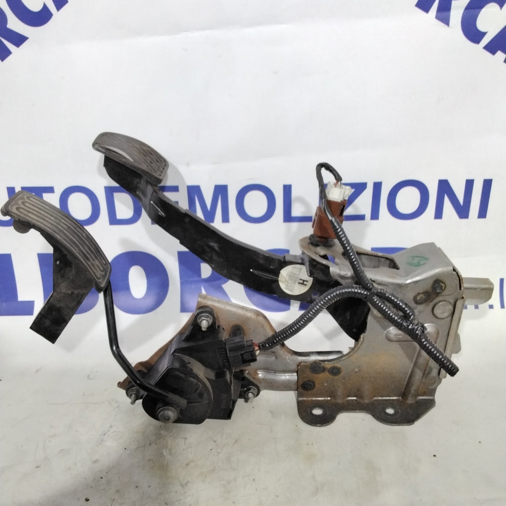 pedaliera nissan qashqai 2.0 dci anno 2008