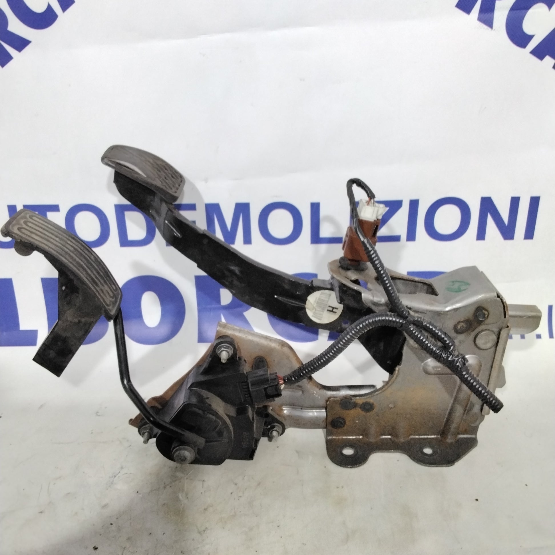 pedaliera nissan qashqai 2.0 dci anno 2008