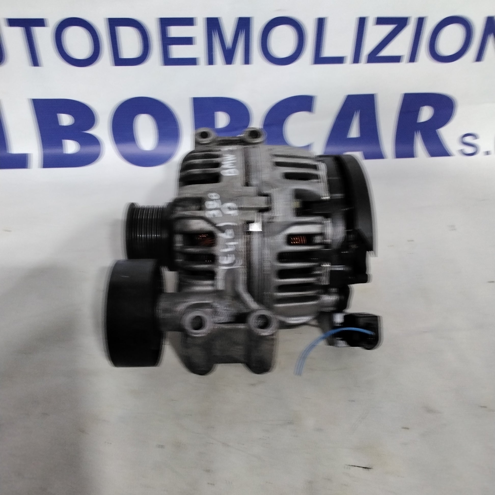 Alternatore bmw 3 serie (e46) 318 2.0 diesel  anno 2004 codice:7521488