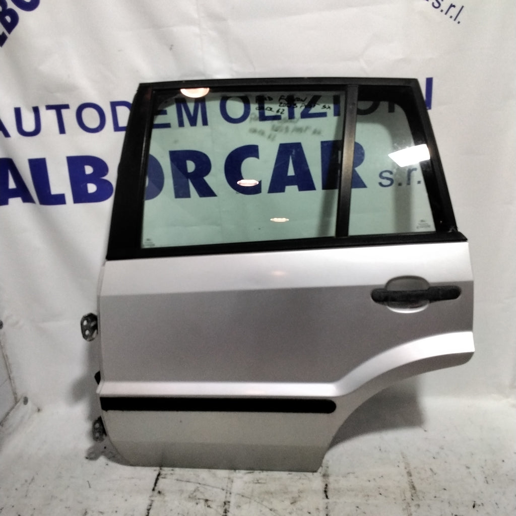 Puerta trasera izquierda Ford Fusion año 2003