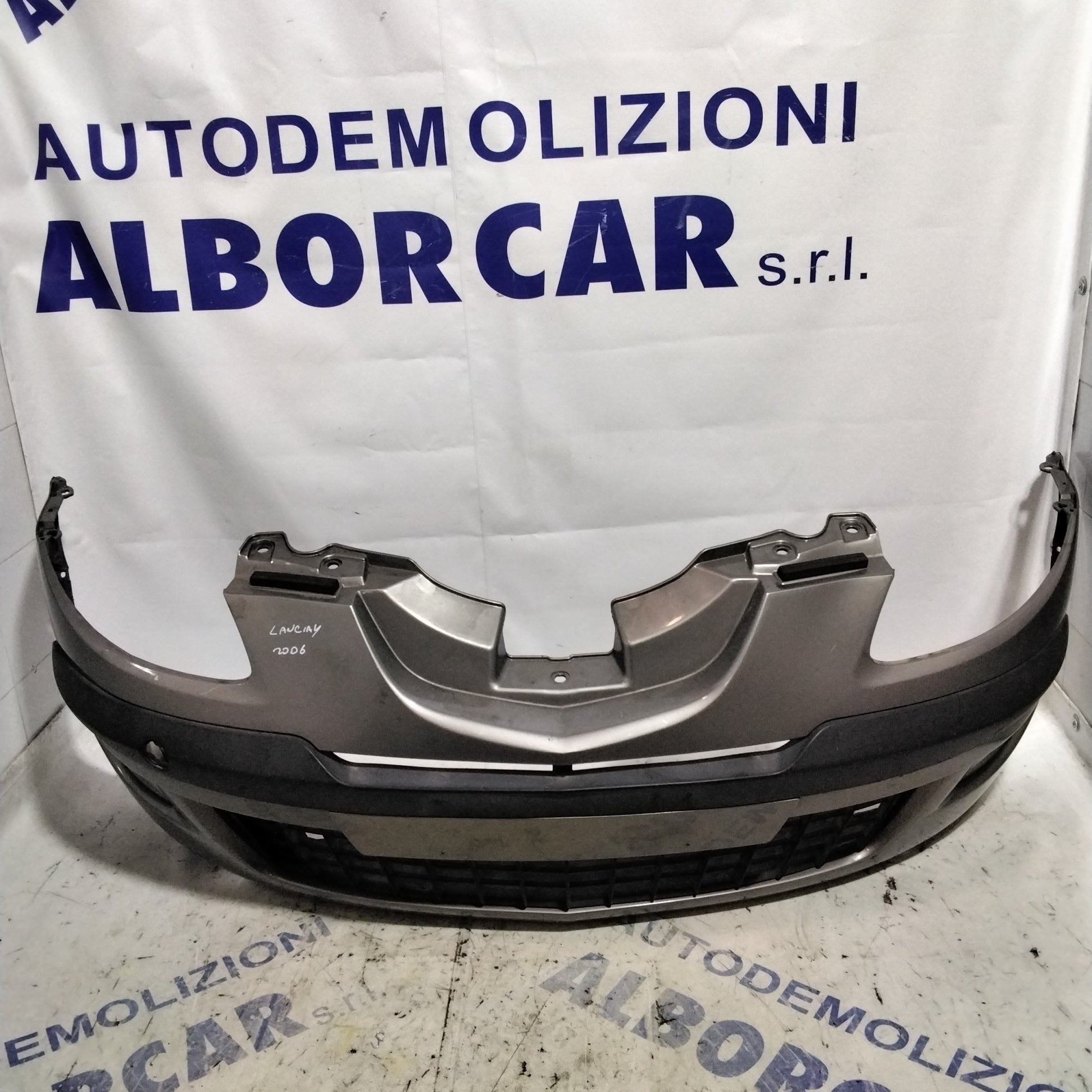 Paraurti anteriore lancia ypsilon anno 2006