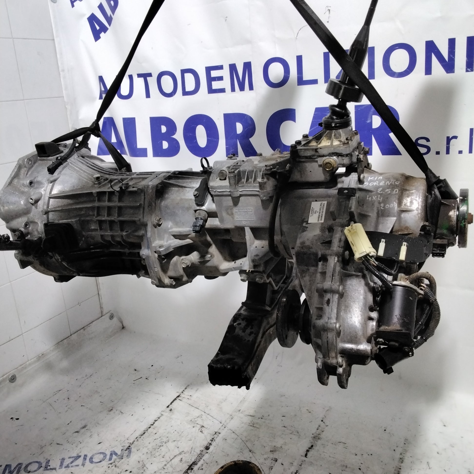 Cambio mancante di riduttore  kia sorento 2.5 diesel 4x4 anno  2004 codice:A03800