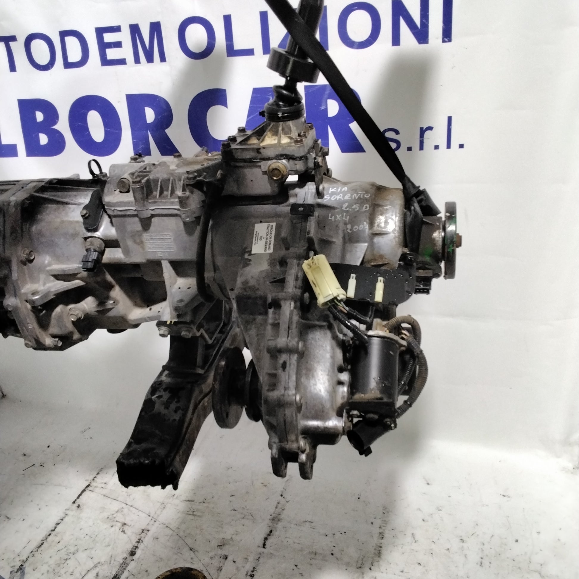 Cambio mancante di riduttore  kia sorento 2.5 diesel 4x4 anno  2004 codice:A03800