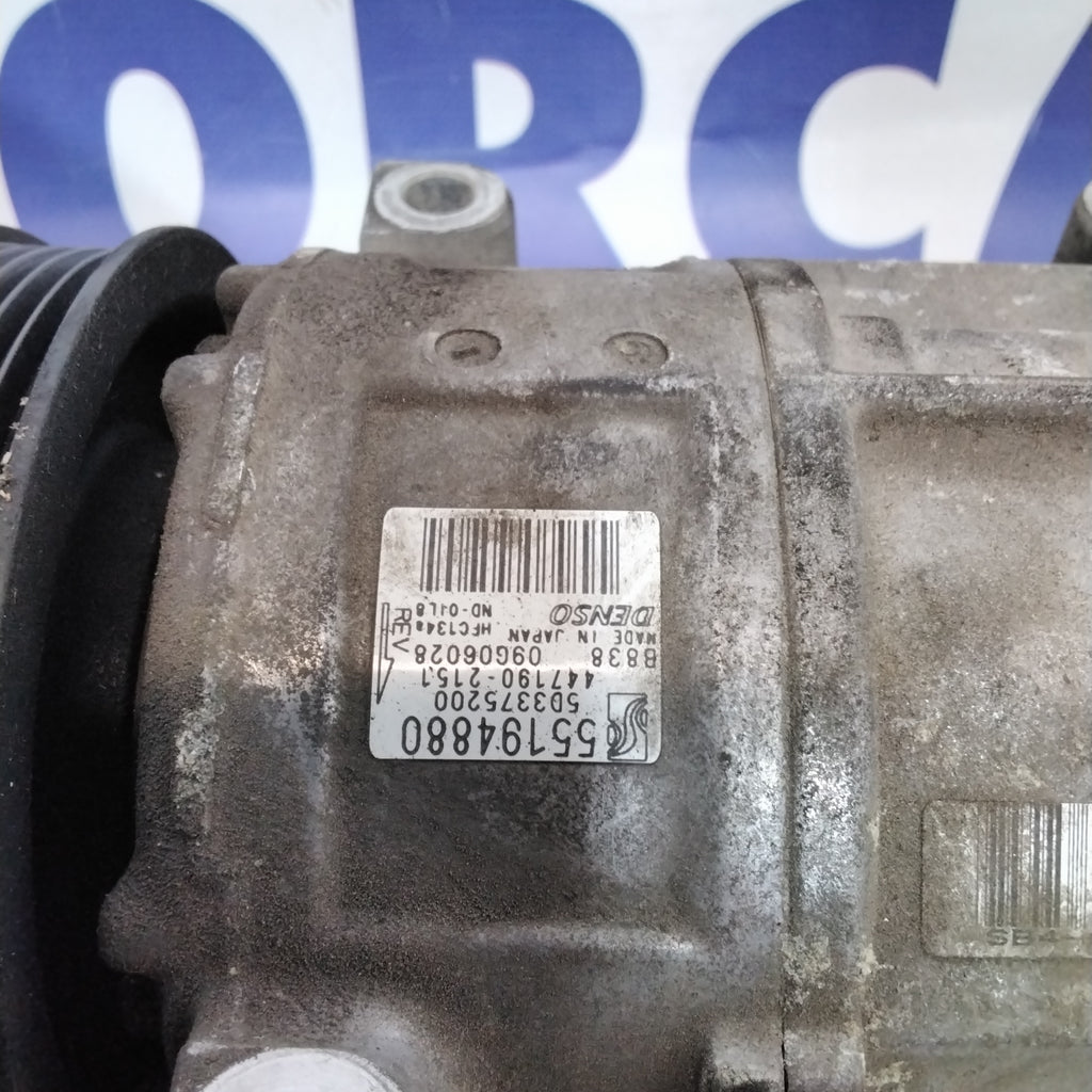 Compresor aire acondicionado Fiat Grande Punto 1.2 gasolina año 2006 código:55194880