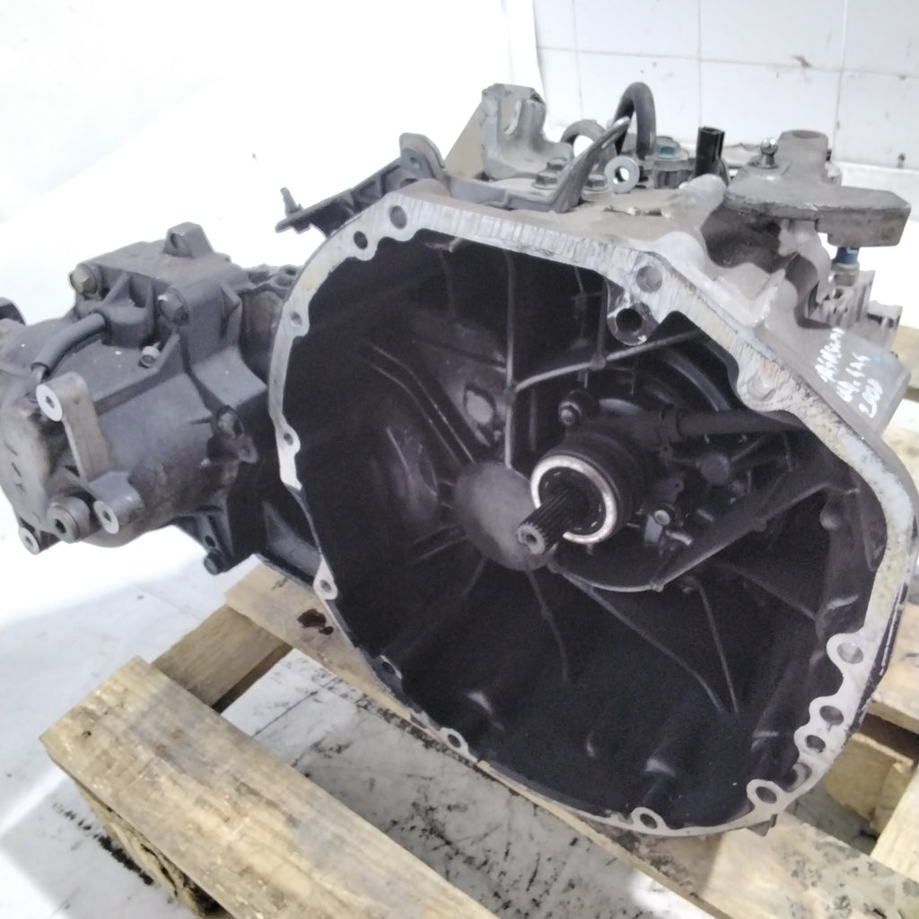 Permuto Nissan Qashqai 4x4 2.0 diésel año 2008
