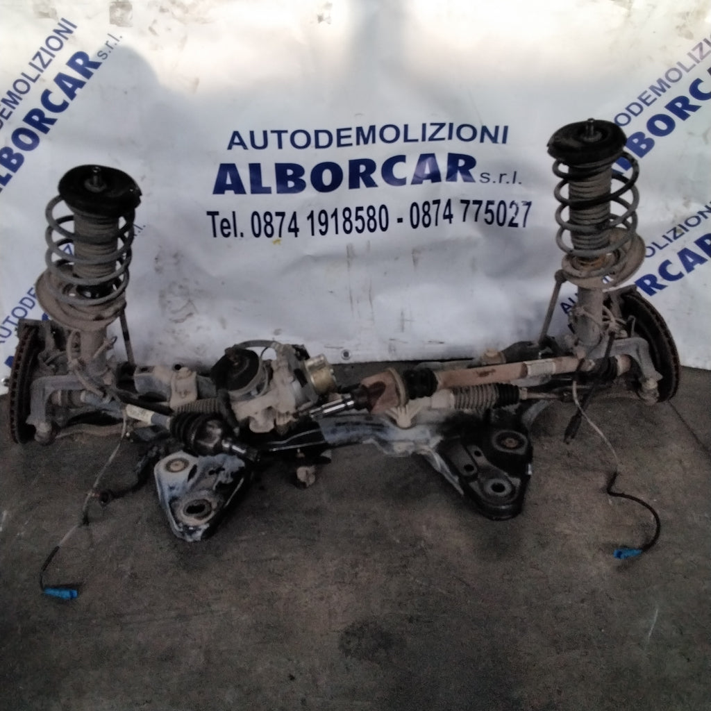 Eje delantero (COMPLETO) Peugeot 208 1.6 hdi año 2012