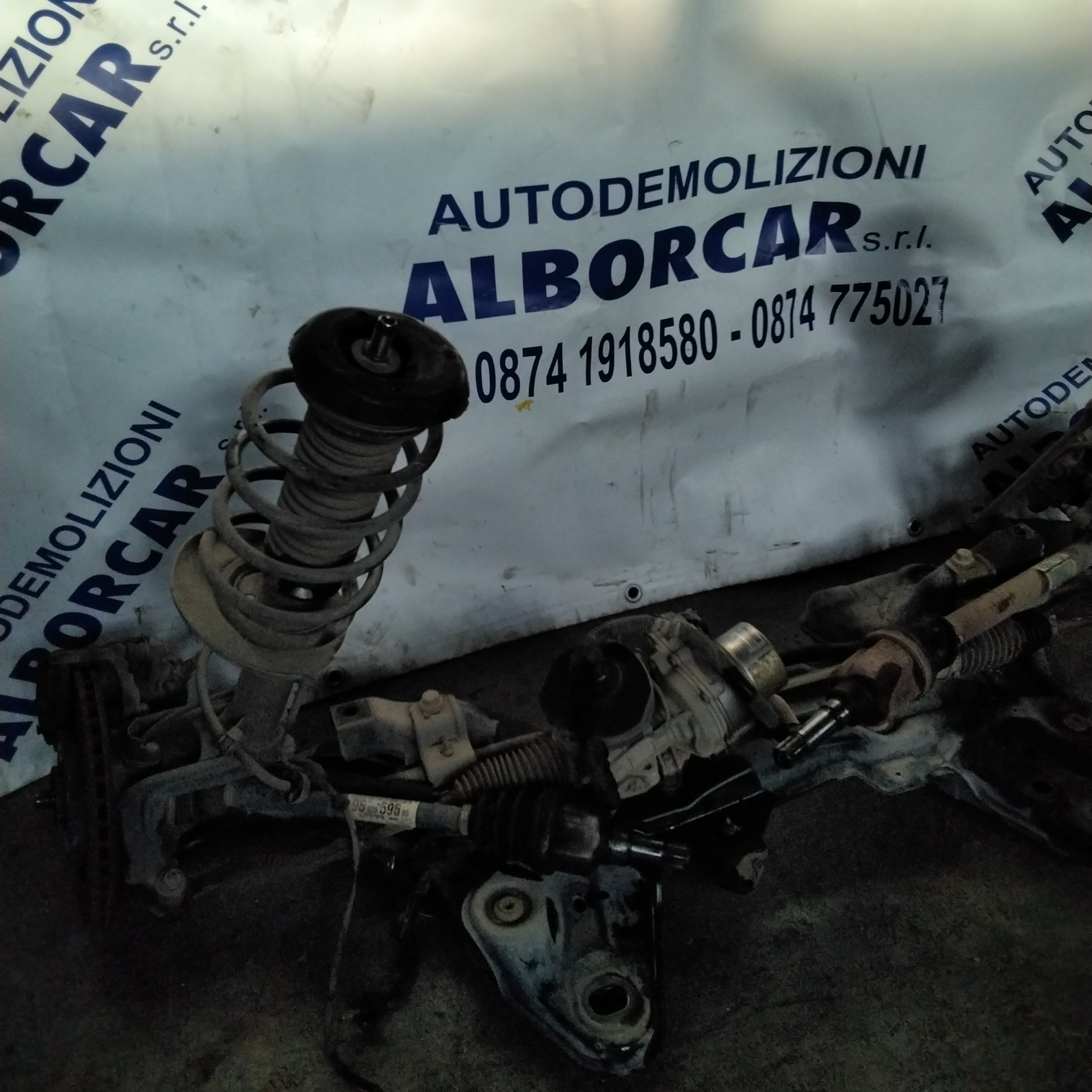 Eje delantero (COMPLETO) Peugeot 208 1.6 hdi año 2012
