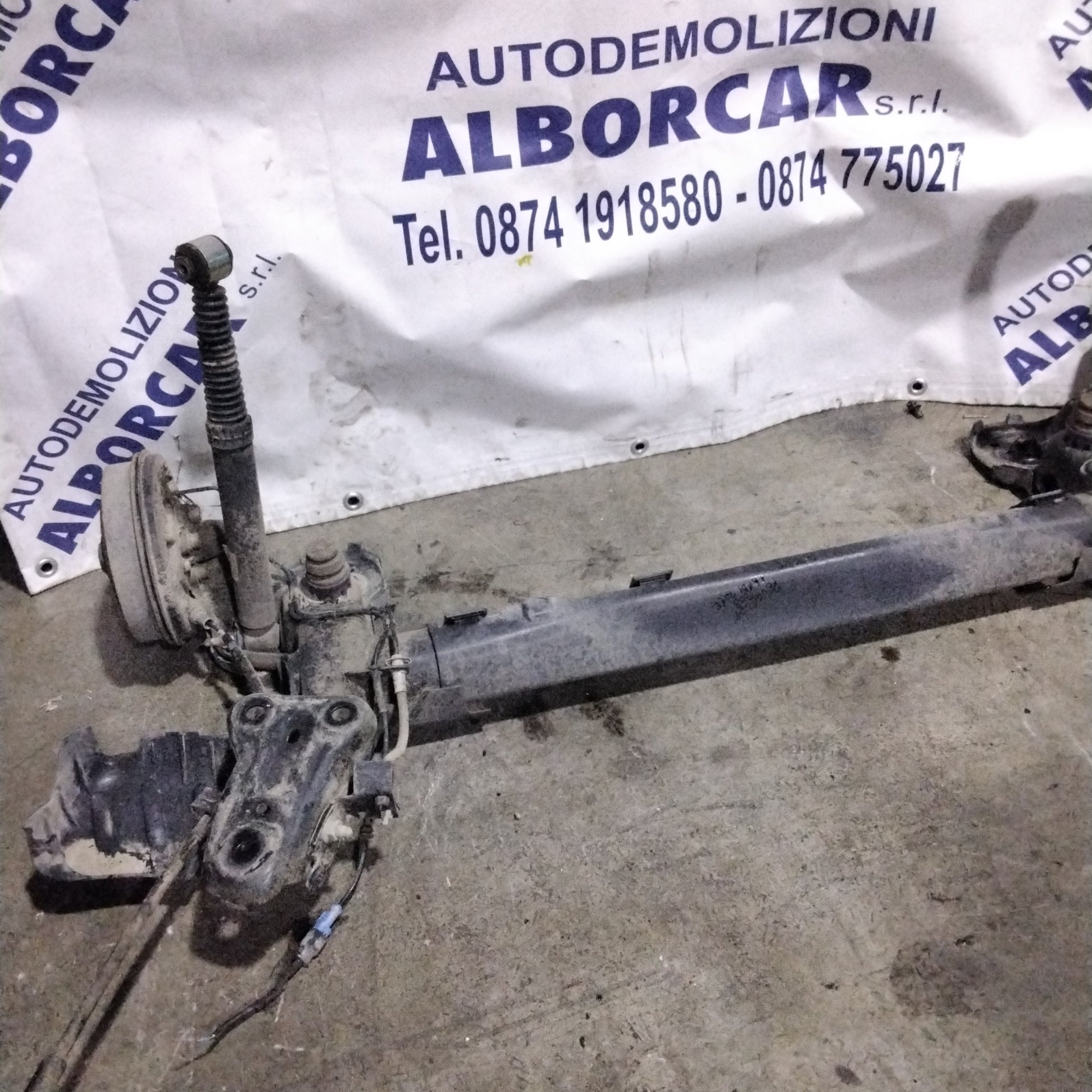 Ponte posteriore peugeot 208 1.6 hdi anno 2012