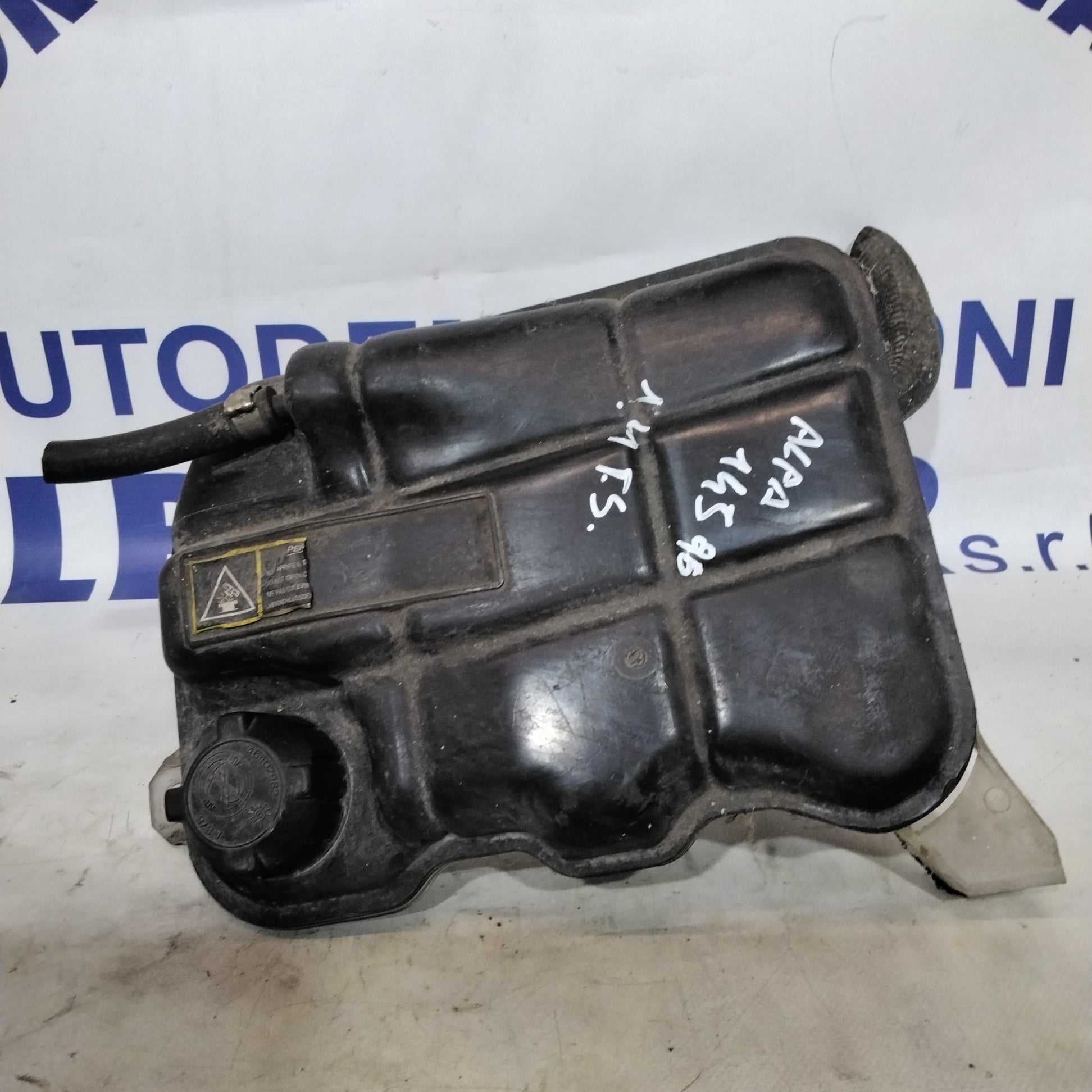 Vaschetta acqua radiatore alfa romeo 145 anno 1996