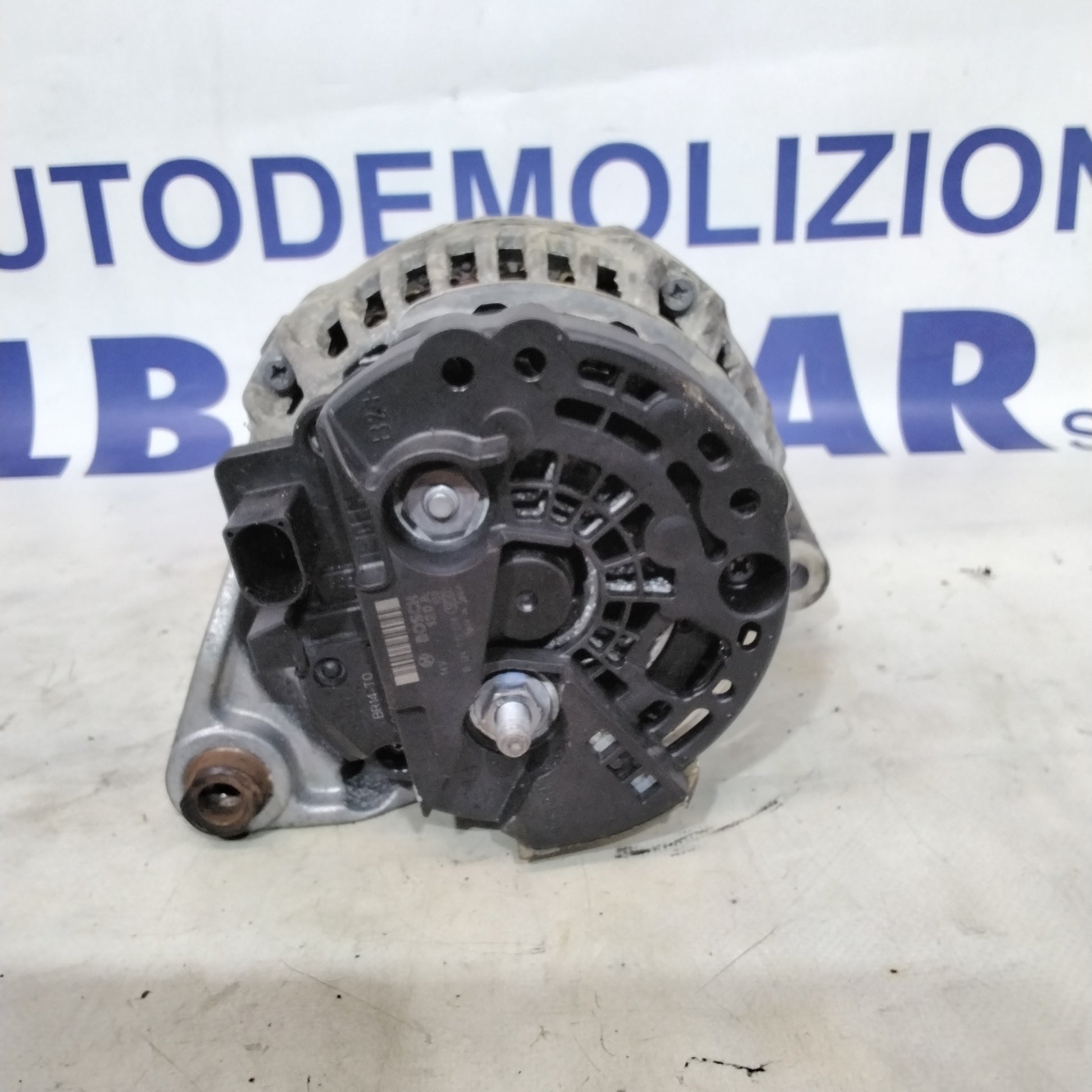 Alternatore audi a8 2.5 tdi anno 2001 codice:0124515028(sf15p5)