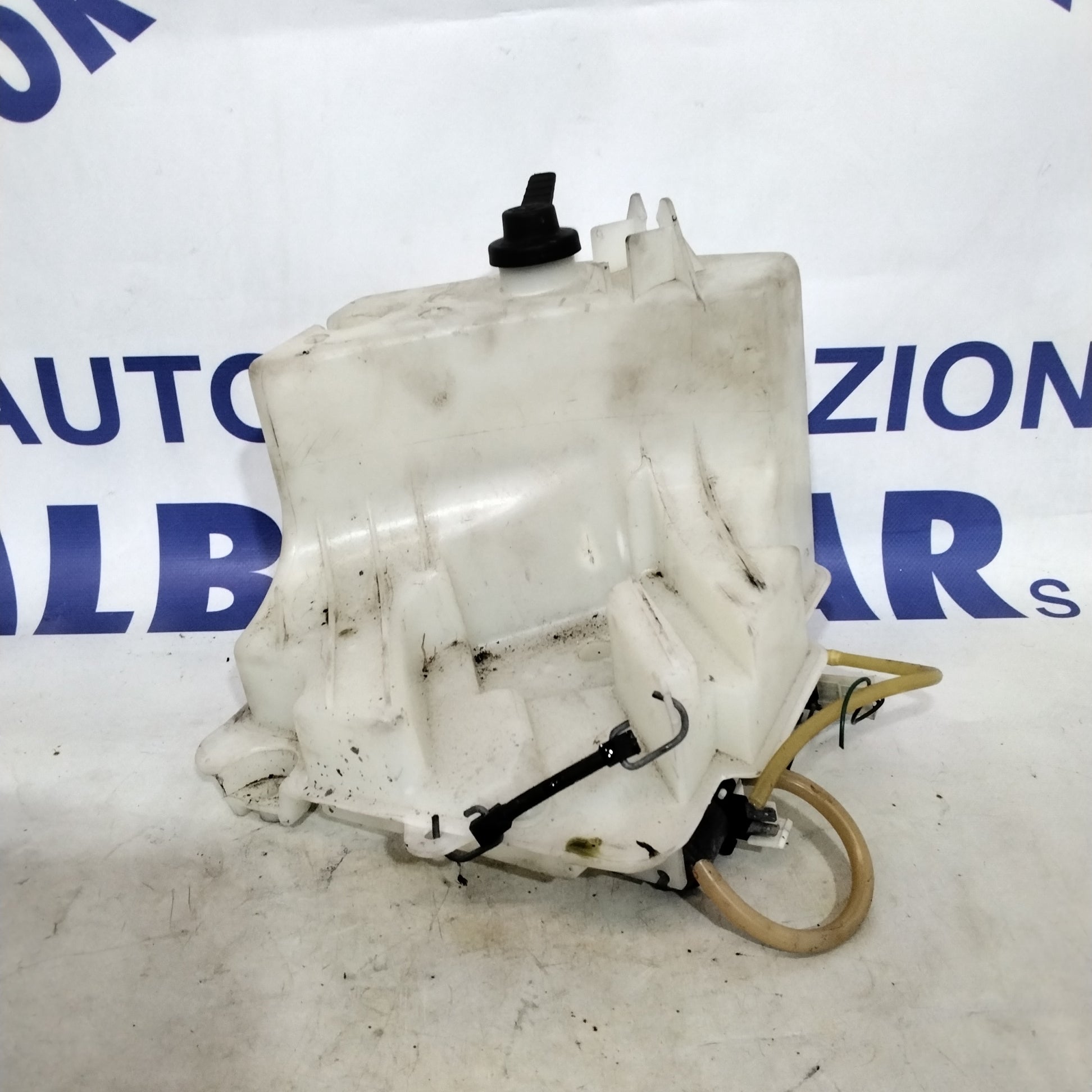 Windshield wiper fluid reservoir Panda first series 4x4 year 1996