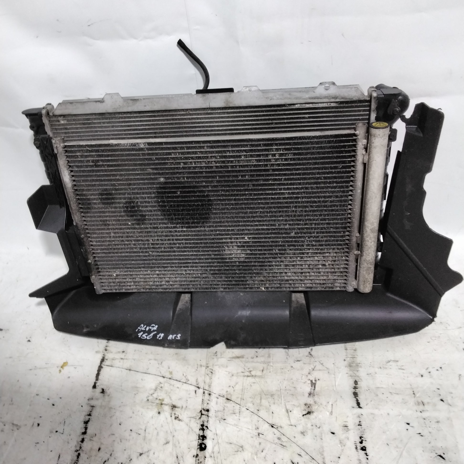 Radiador completo Alfa Romeo 145 1.4 gasolina año 1996