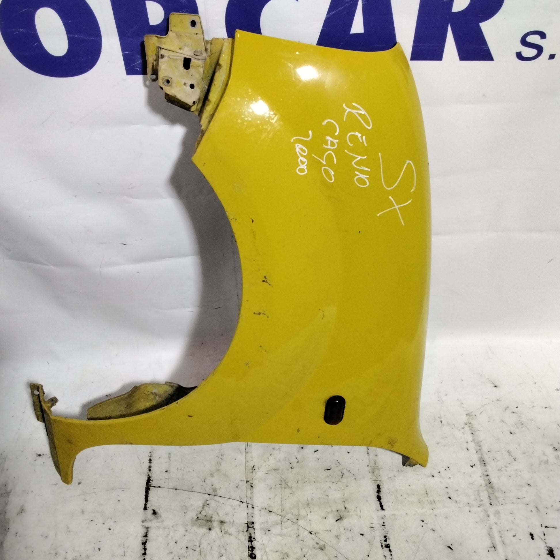 parafango fianchetto anteriore sinistro renault kangoo anno 2000