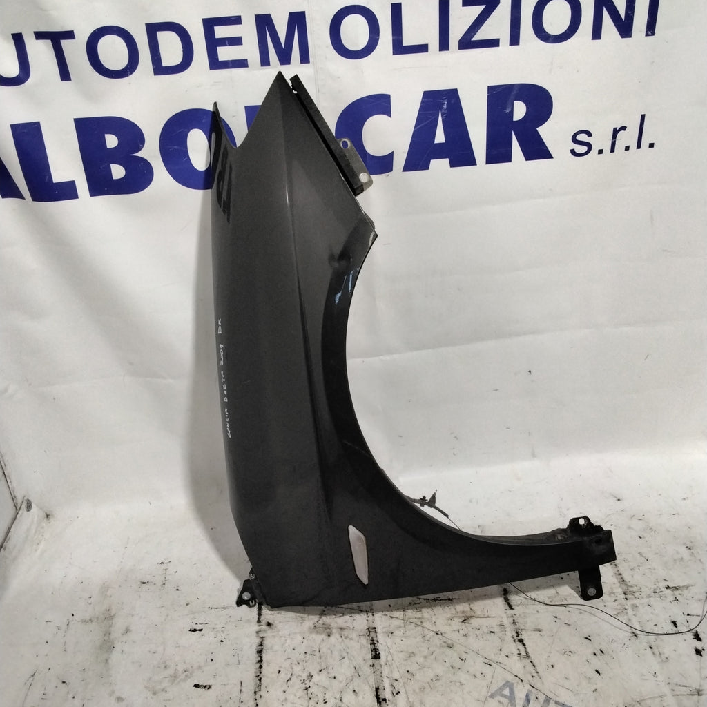 parafango fianchetto anteriore destro lancia delta anno 2009
