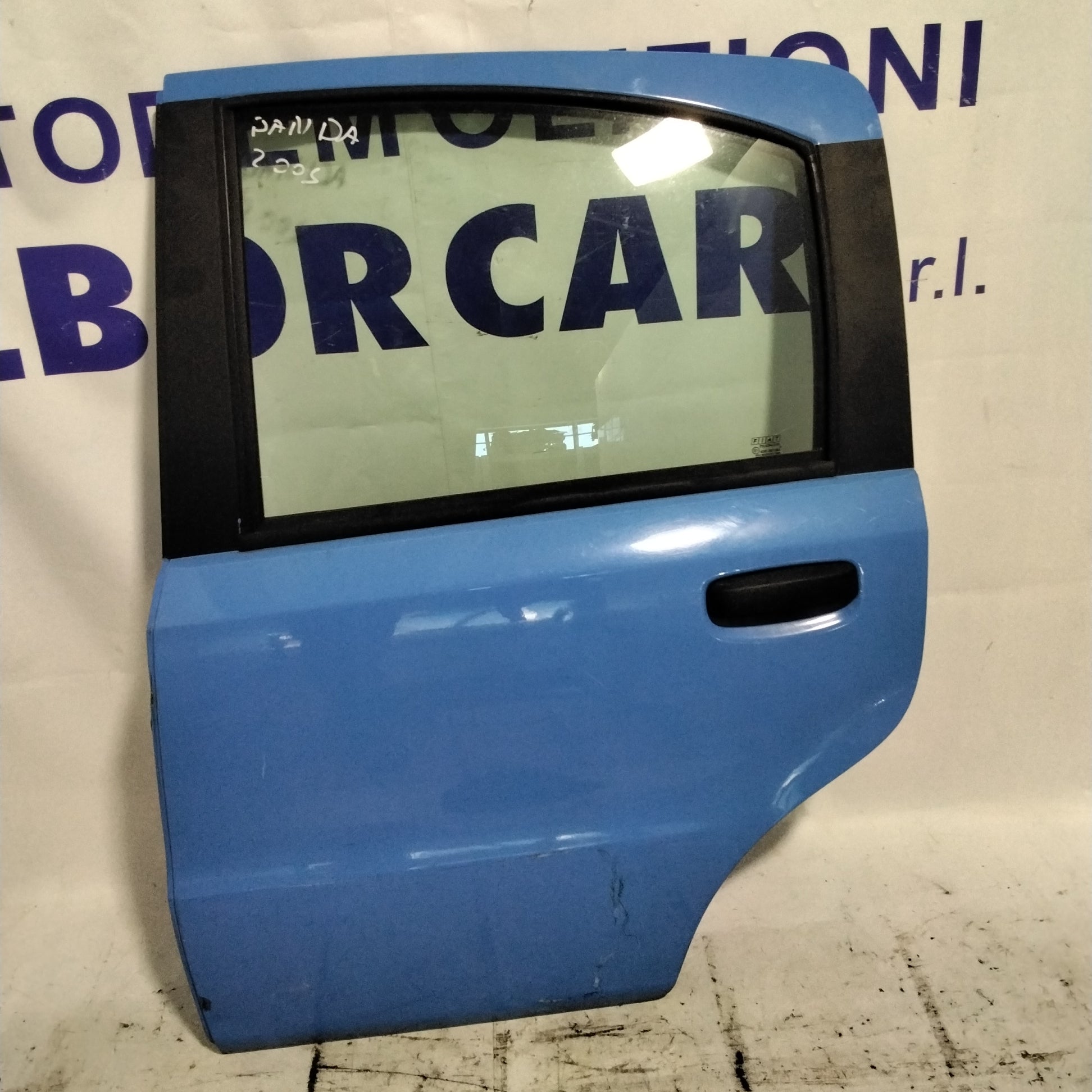 Puerta trasera izquierda Fiat Panda año 2005