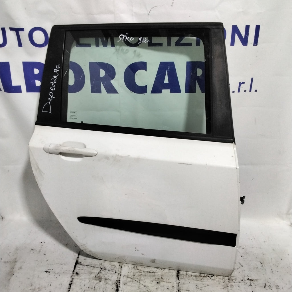 Puerta trasera derecha Fiat Stilo SW año 2005