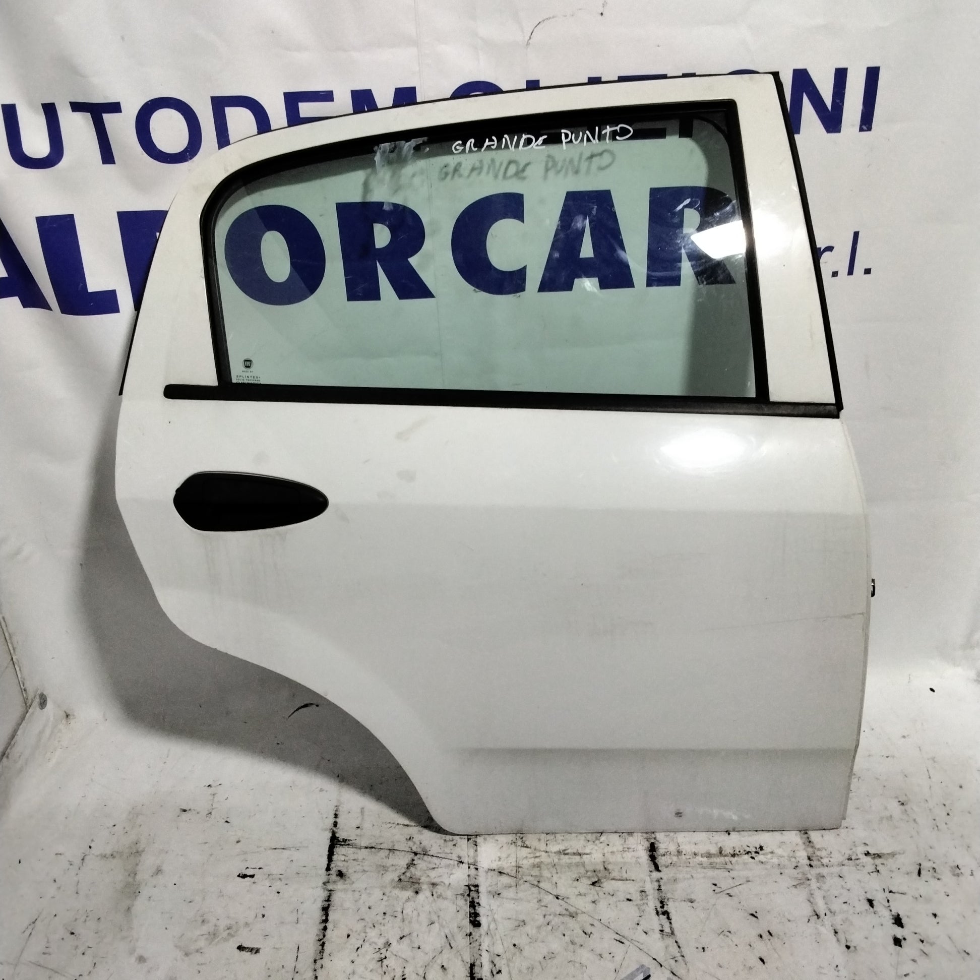 Puerta trasera derecha (completa) Fiat Grande Punto año 2007
