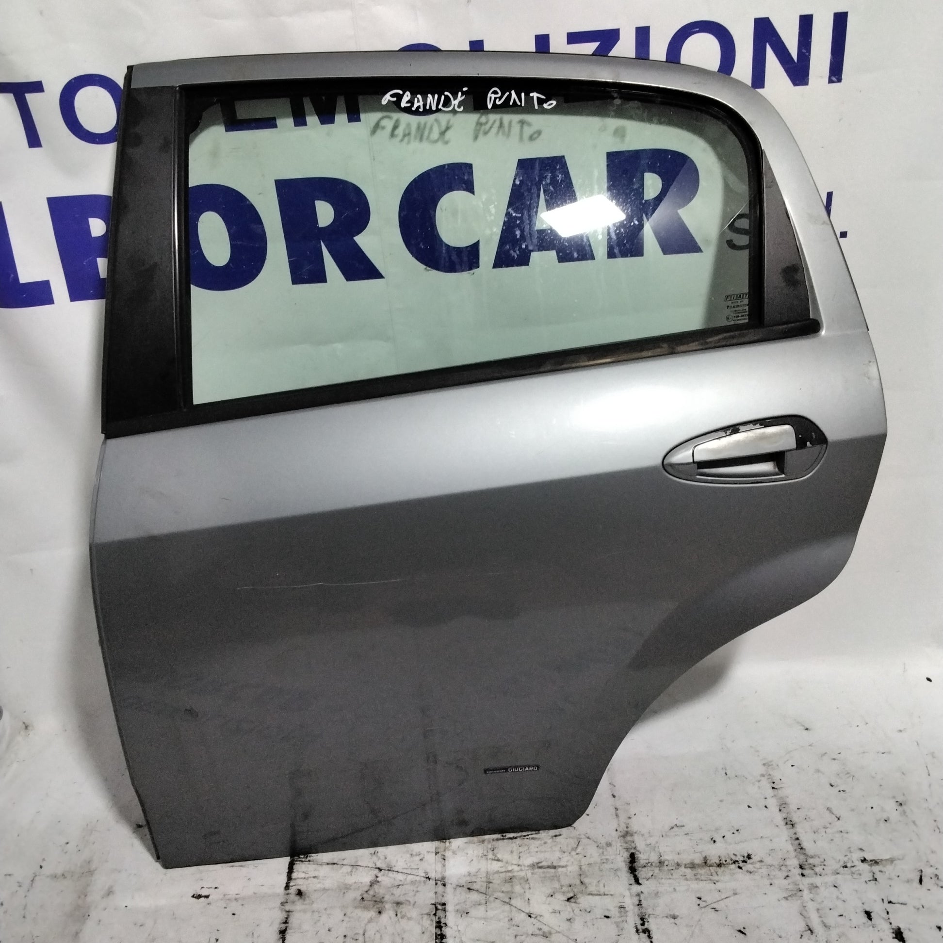 Puerta trasera izquierda (completa) Fiat Grande Punto año 2007