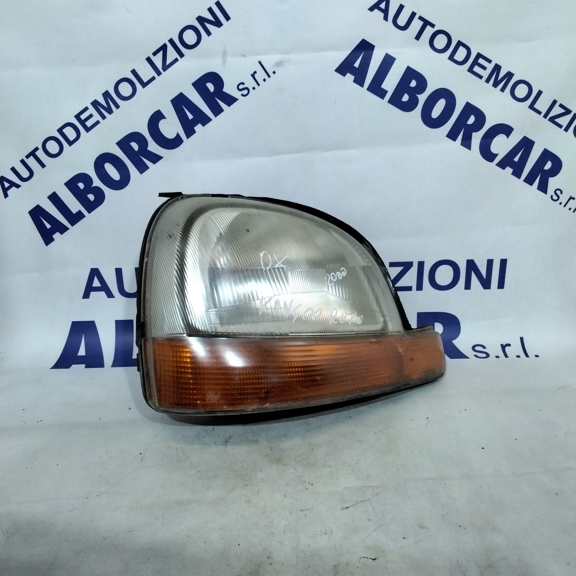 Faro delantero derecho Renault Kangoo año 2001 código:205297 (sf8p1)