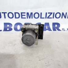 Carica l&#39;immagine nel visualizzatore di Gallery, Centralina pompa abs opel corsa 1.2 benzina anno 2007 codice:0265230285 (sfA3p4)
