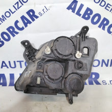 Carica l&#39;immagine nel visualizzatore di Gallery, Faro fanale destro opel meriva anno 2006 codice:93175365 (sf8p4)
