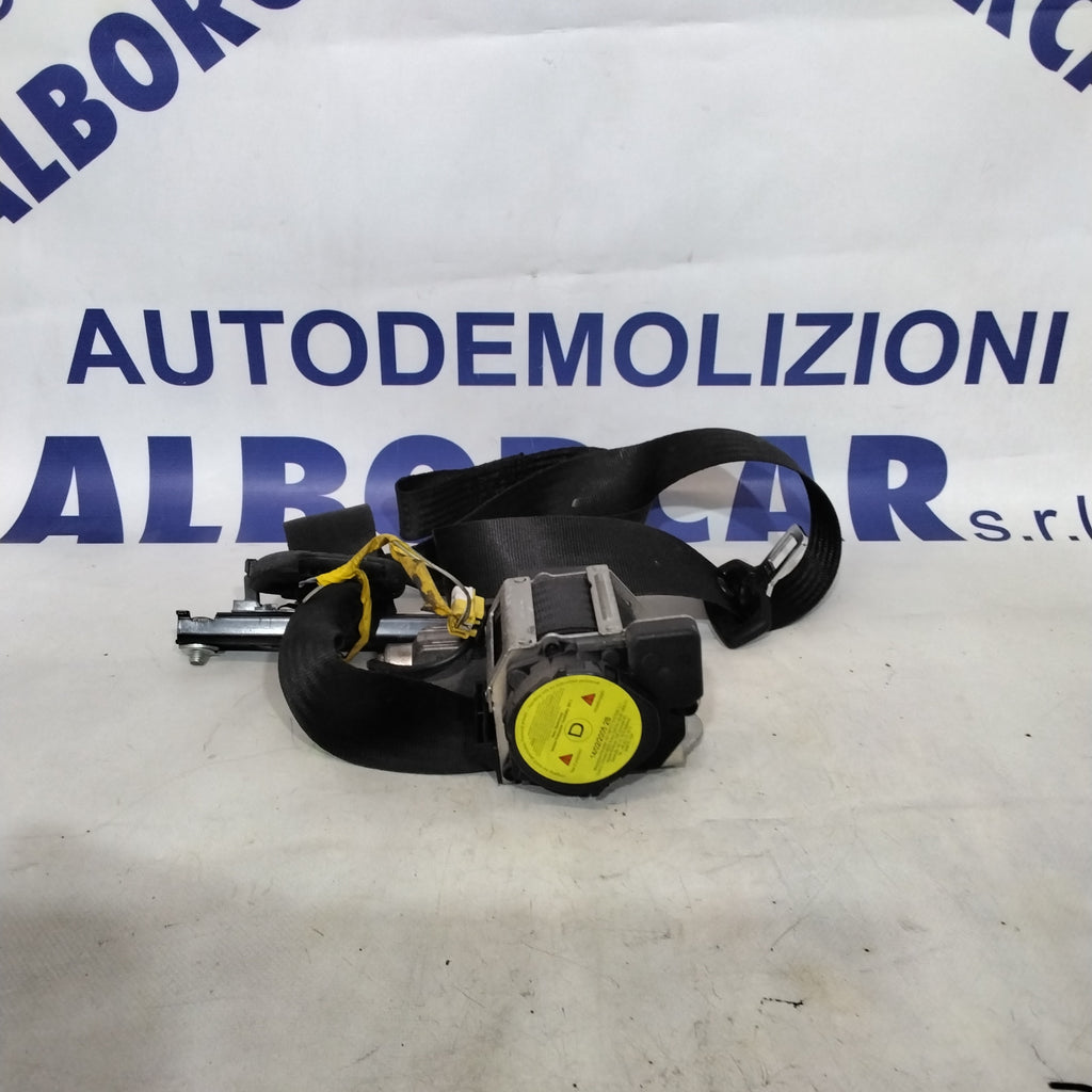 Cinturón de seguridad derecho Alfa Romeo 147 año 2005 código:309559