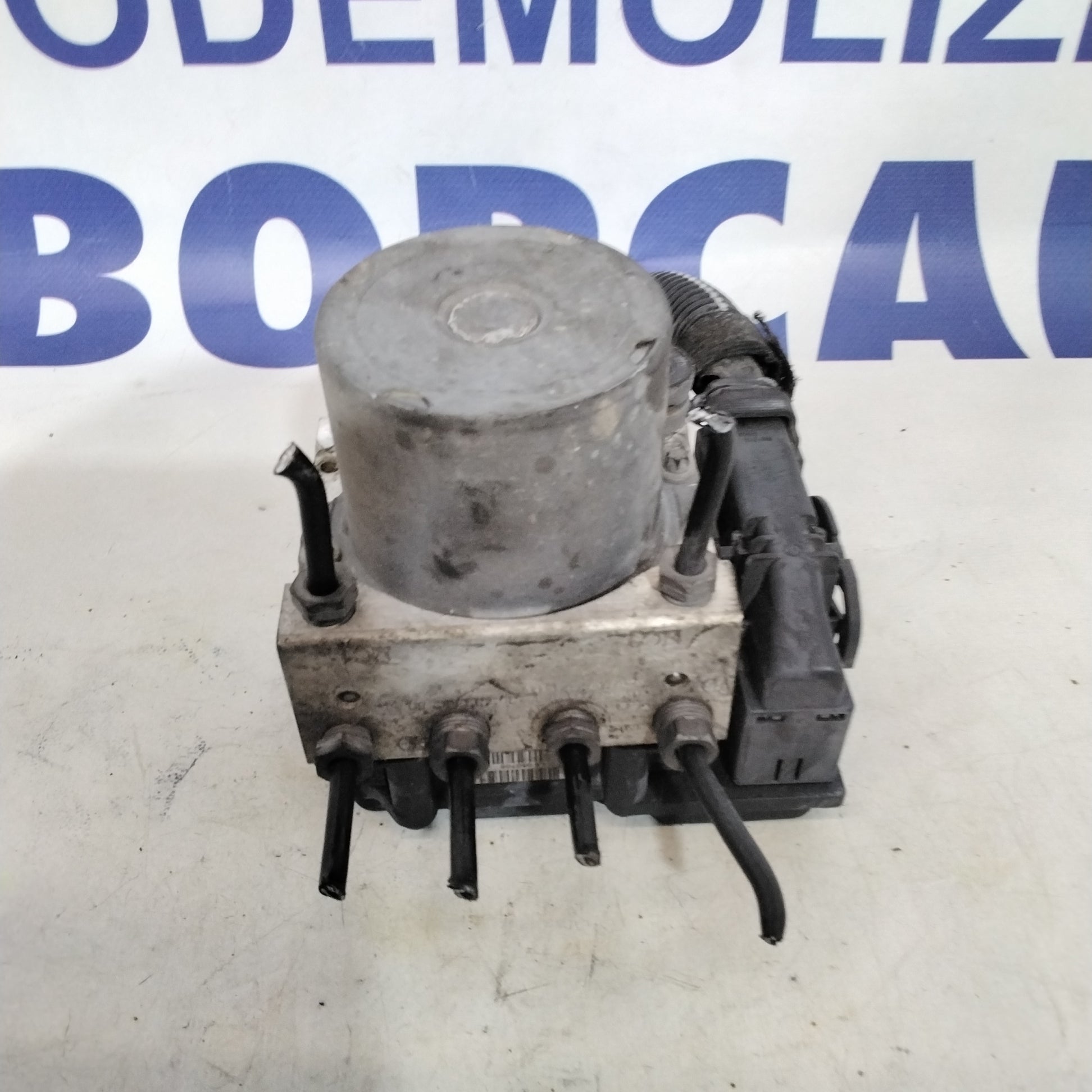 Bomba centralita ABS Citroën C4 1.4 gasolina año 2006 código:0265231486