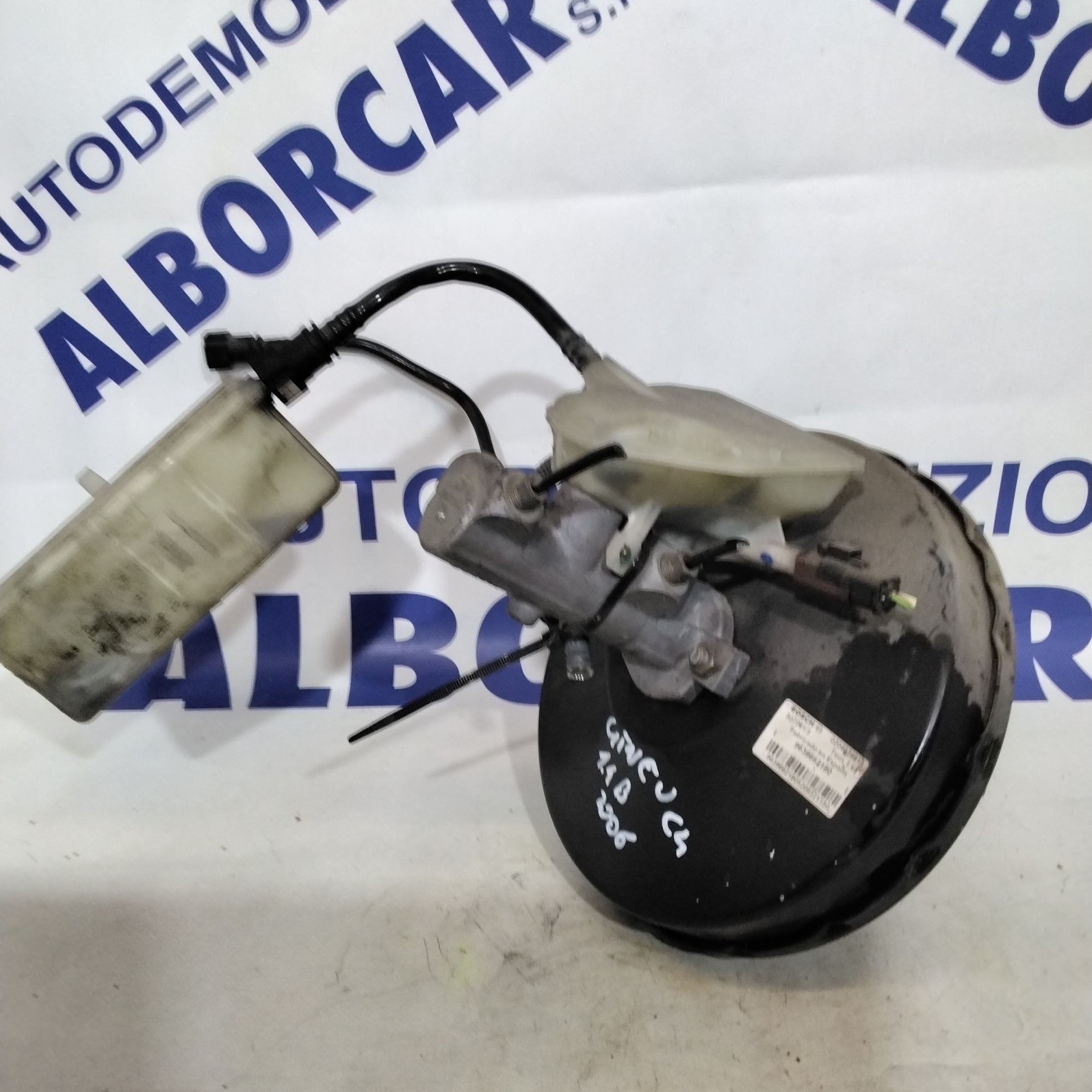 Servofreno Citroën C4 1.4 gasolina año 2006 código:0204024613