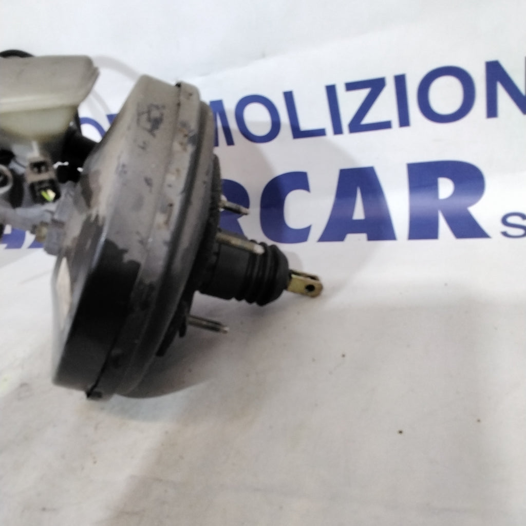 Servofreno Citroën C4 1.4 gasolina año 2006 código:0204024613