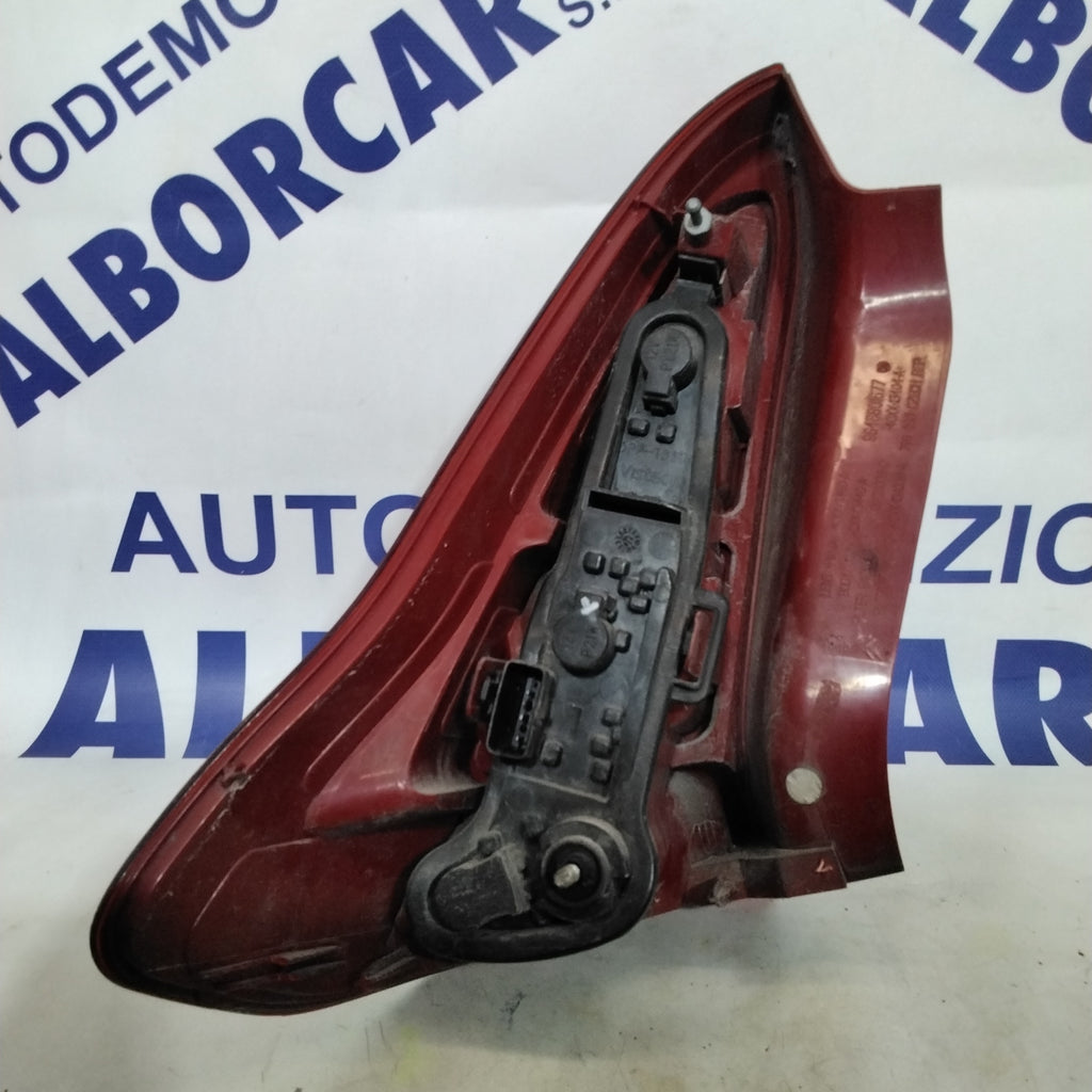 Piloto trasero derecho Citroen C4 3 puertas año 2006 código:9646801677(sf9p2)