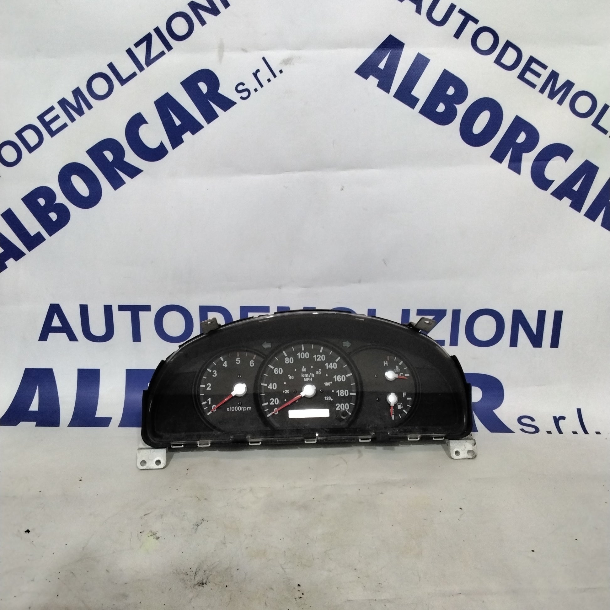 Quadro strumento /Contachilometri  kia sorrento 2.5 diesel anno  2005 cofice:807320k