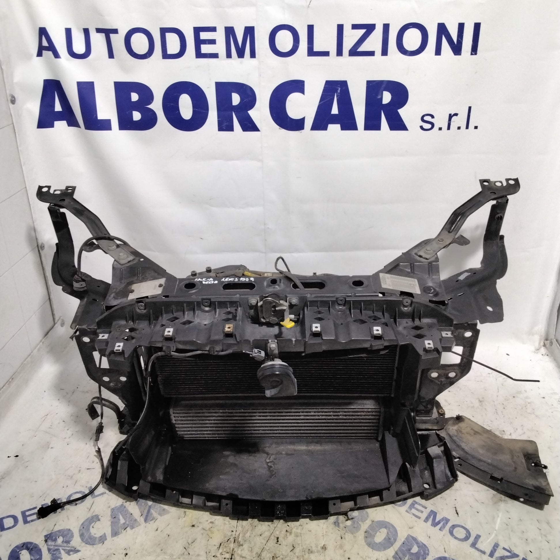 radiator grille (complete) Lancia Delta 1.6 Multijet year 2009