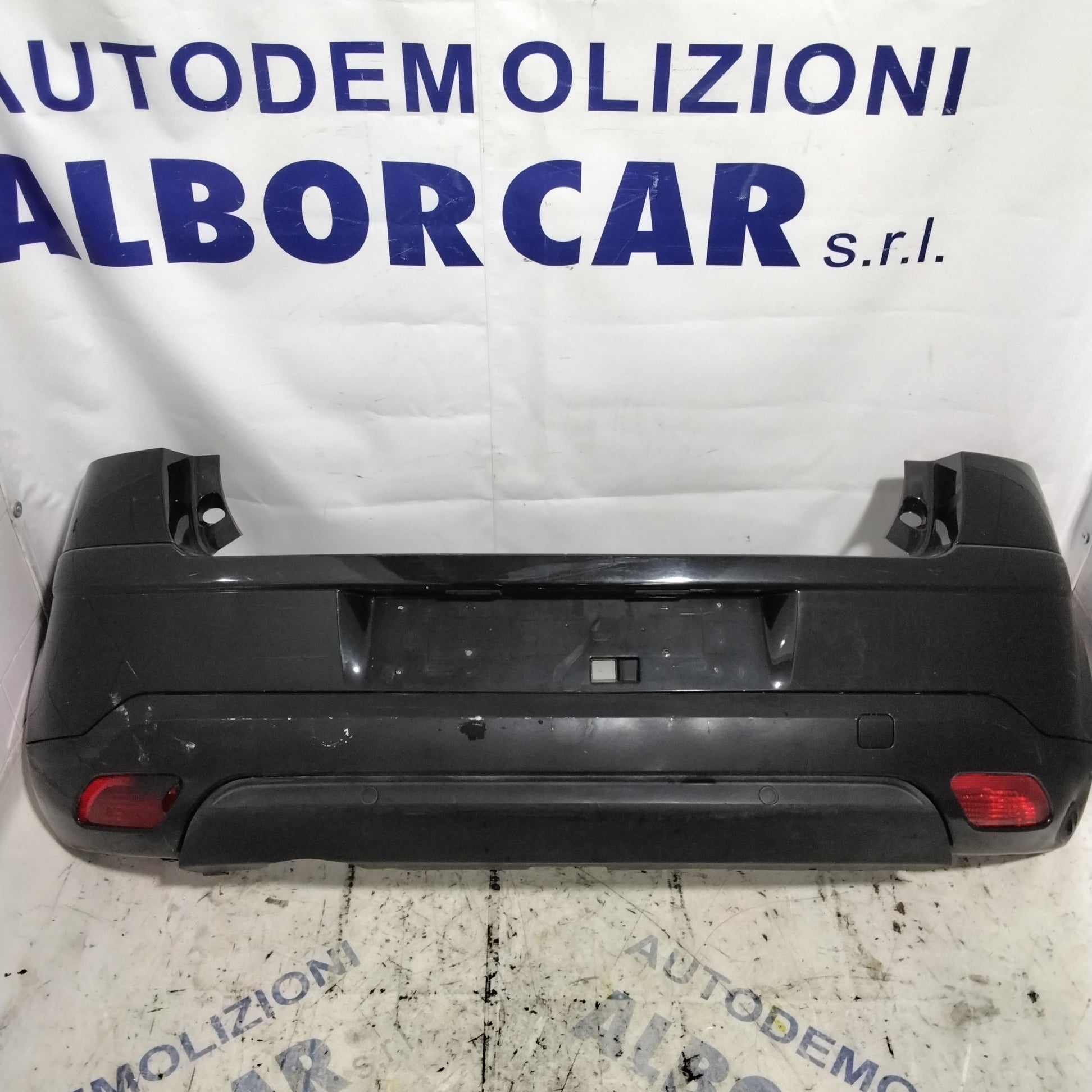 Paragolpes trasero Citroën C4 3 puertas año 2006