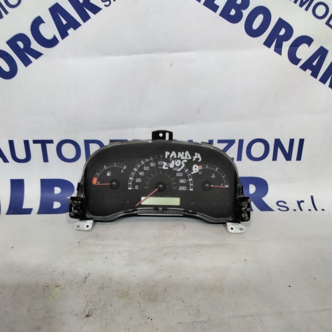 Quadro strumento /contachilometri fiat panda 1.2 benzina anno 2005 codice:46801545/46801541