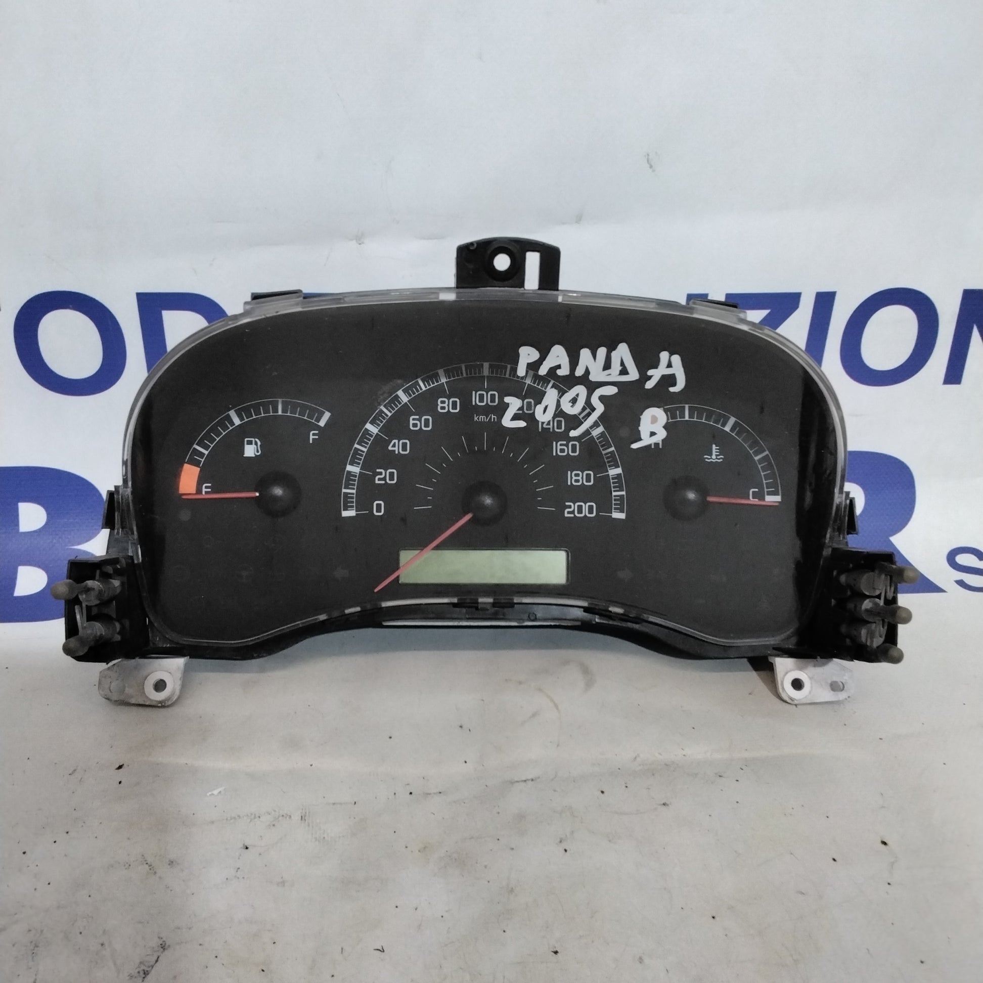 Quadro strumento /contachilometri fiat panda 1.2 benzina anno 2005 codice:46801545/46801541